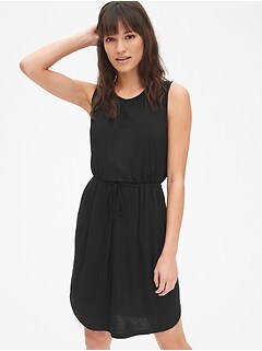 Black Sleeveless Dress