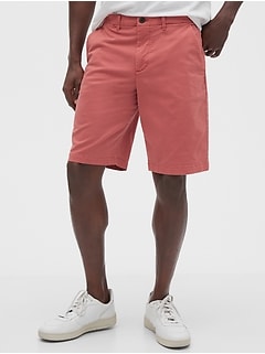 gap red shorts