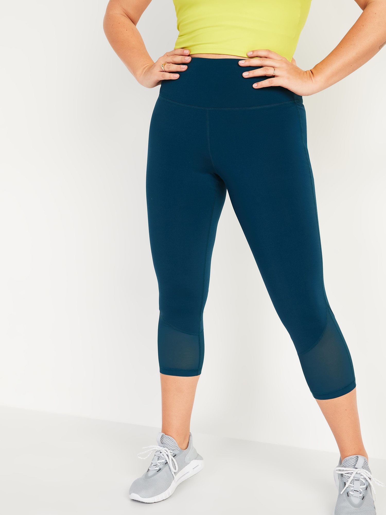 High-Waisted PowerPress Mesh-Trim Compression Crop Leggings