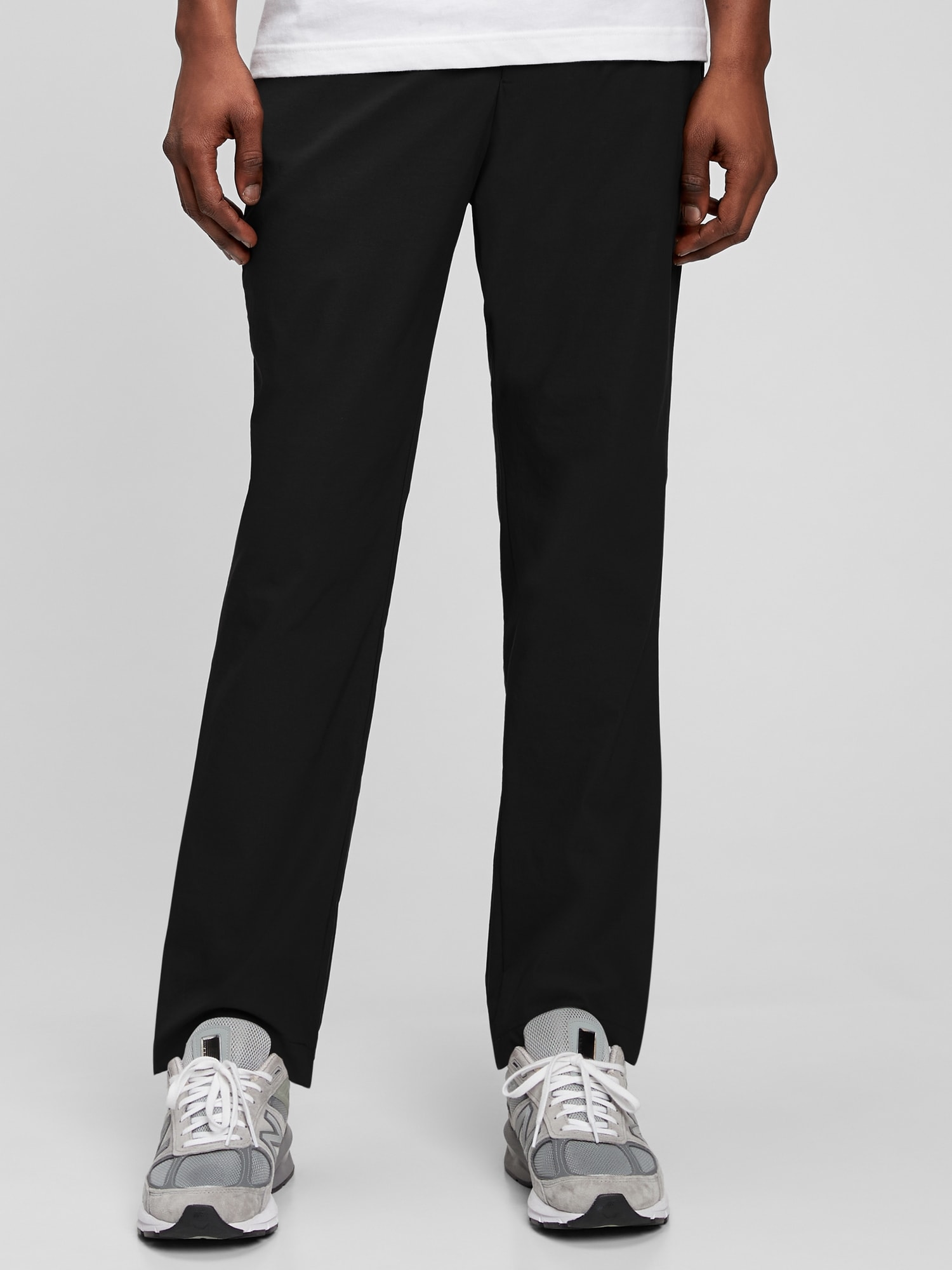 PANTALON ÉTROIT GAPFLEX TECH EN MATIÈRE RECYCLÉE