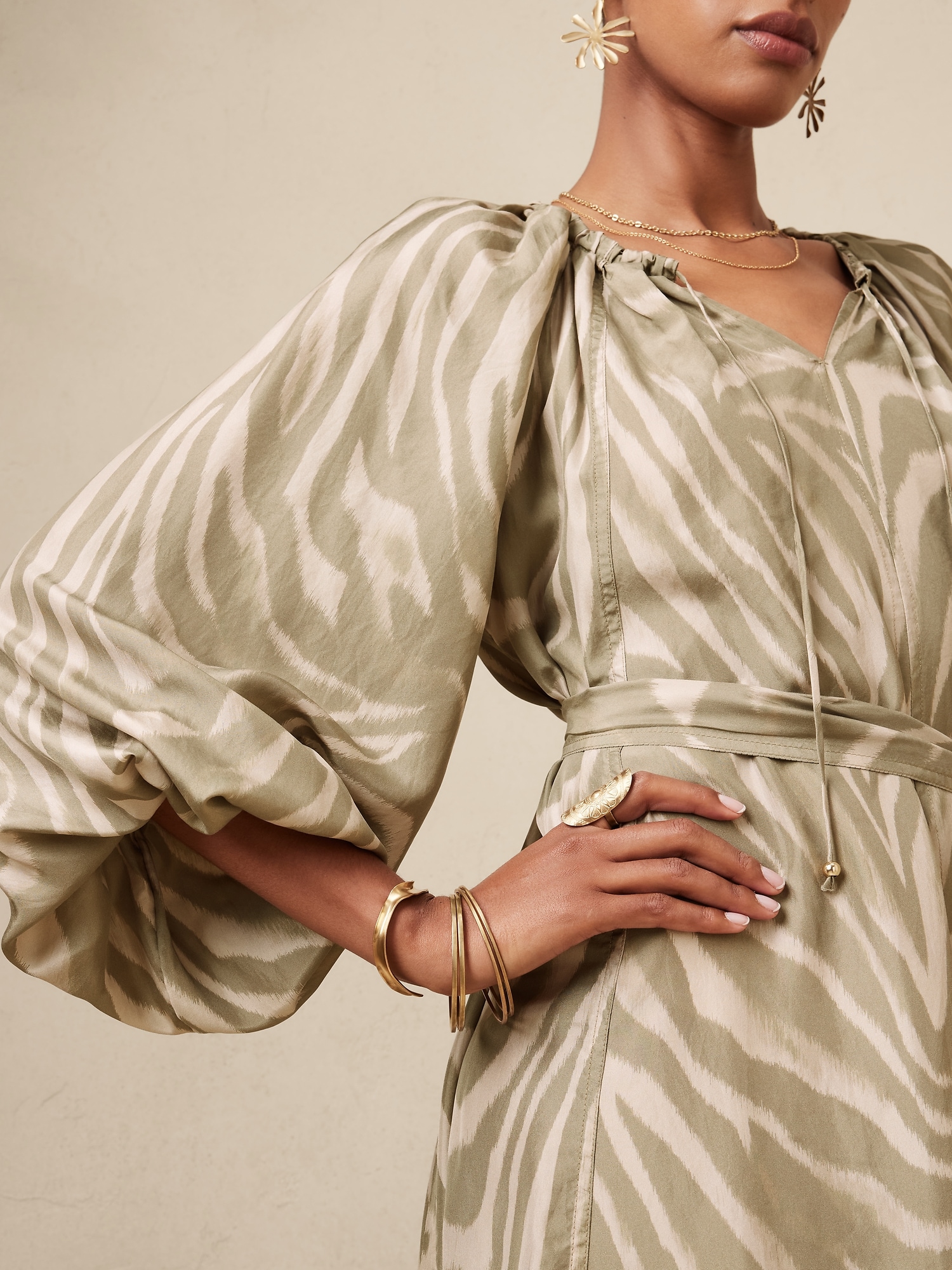 BANANA REPUBLIC公式オンラインストア シルク タイネック ドレス