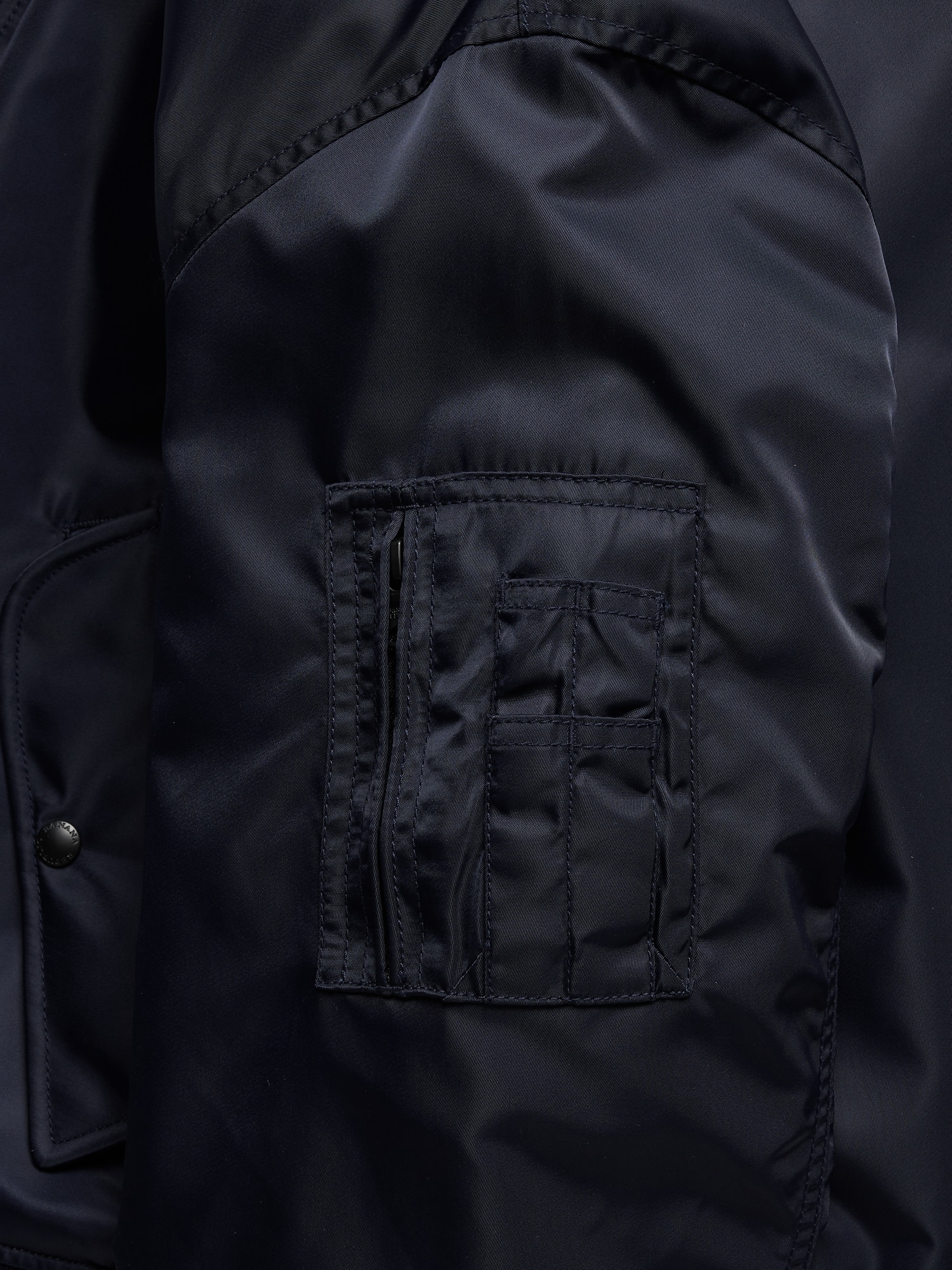 ペンと箸』 belstaff 中綿入り ボンバージャケット メンズ