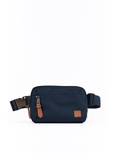 Gap Product of the North Hip Pack in Navy