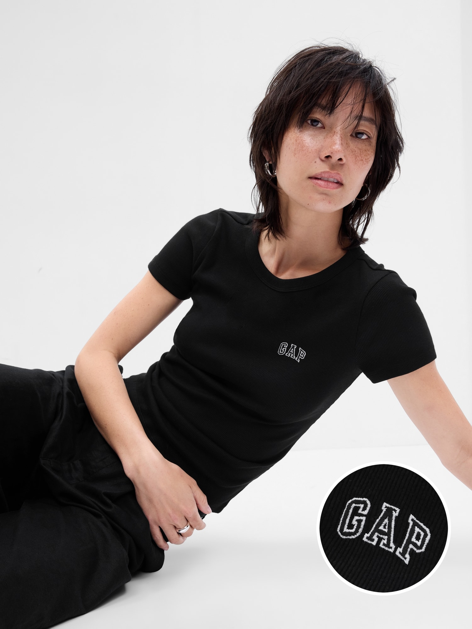 Gap公式オンラインストア リブ フィット Tシャツ