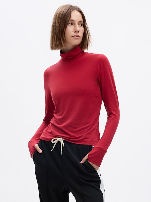 GapFit ブリーズタートルネックTシャツ