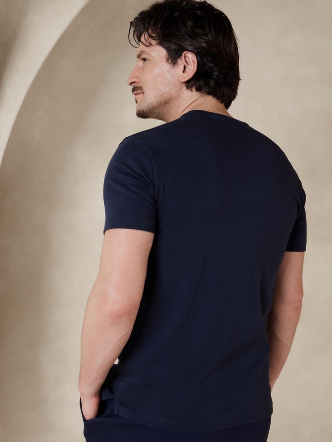 BANANA REPUBLIC公式オンラインストア | Luxury-Touch Tシャツ