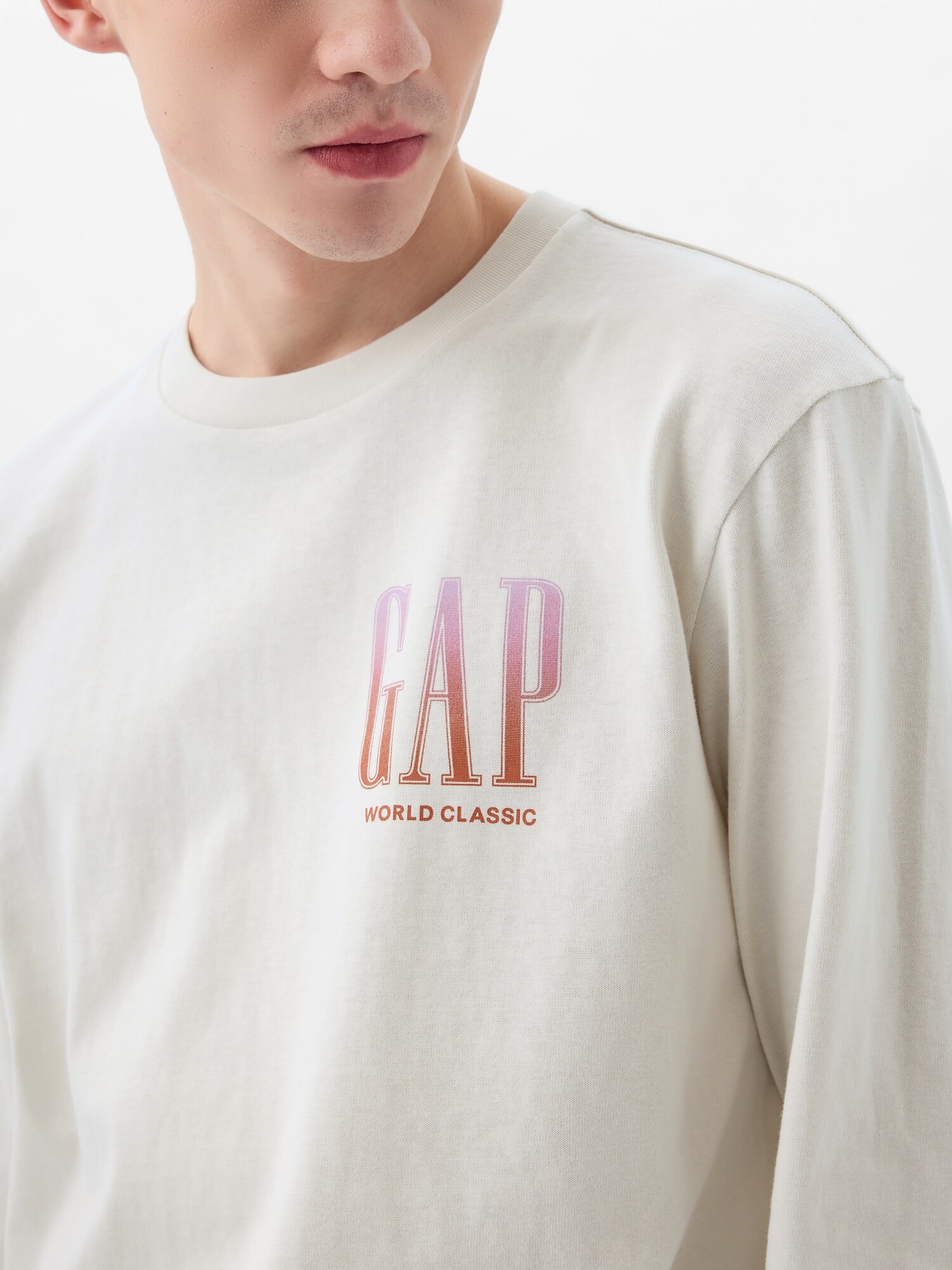 Gap公式オンラインストア | GAPロゴ グラフィック Tシャツ(ユニセックス)