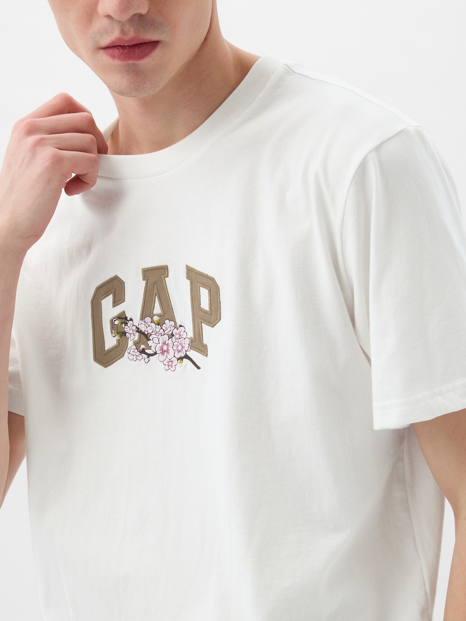 Gap公式オンラインストア | GAPアーチロゴ Tシャツ(ユニセックス)