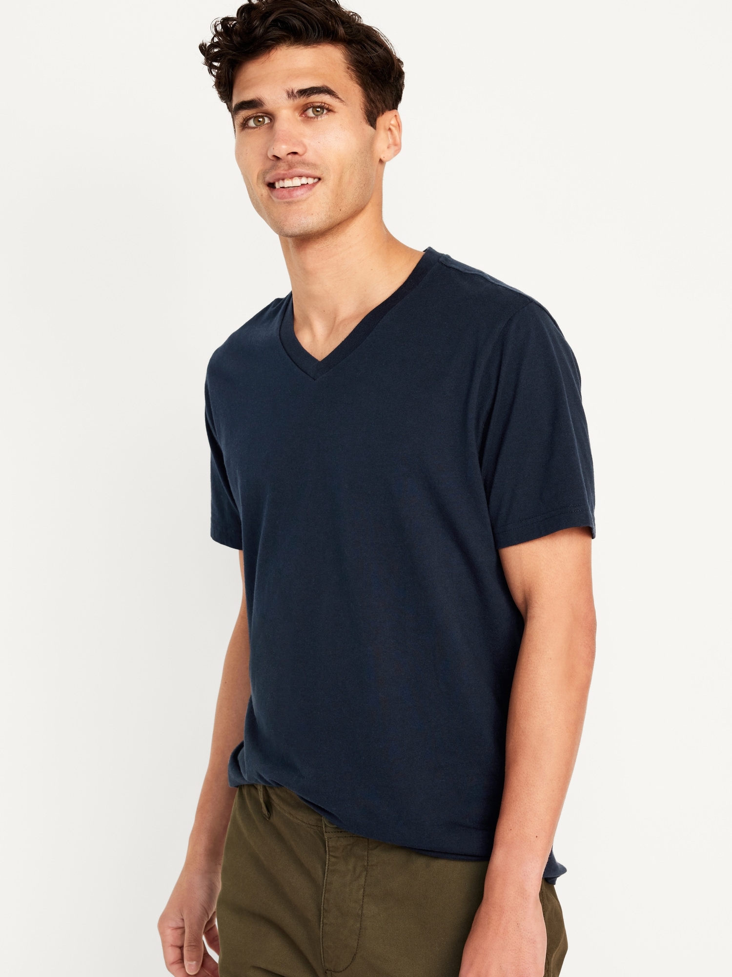 T-SHIRT À ENCOLURE EN V