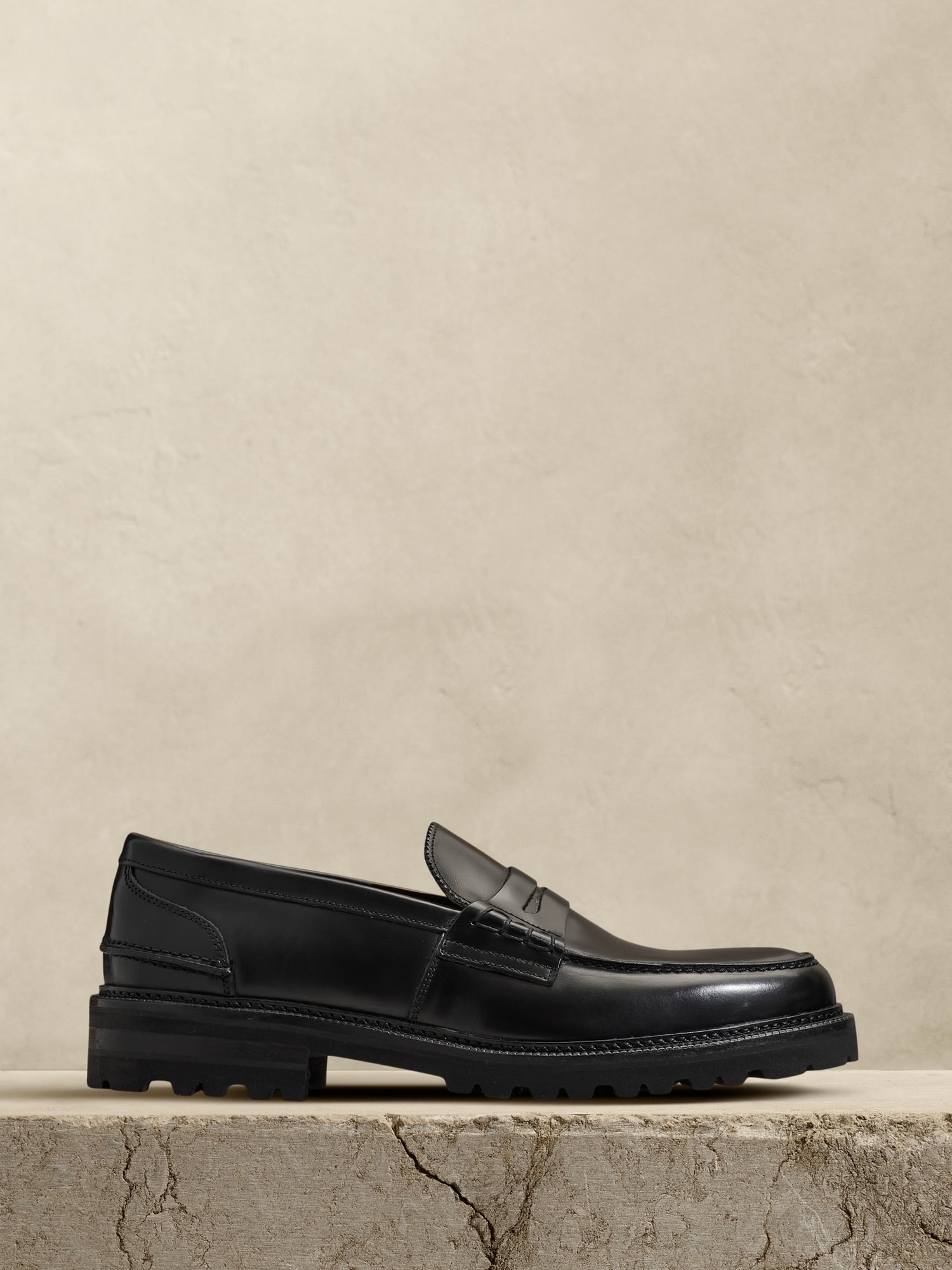 ドレス/ビジネス【美品】バナナ・リパブリック 革靴 イタリア製 黒 25.5cm 除菌・消臭済み