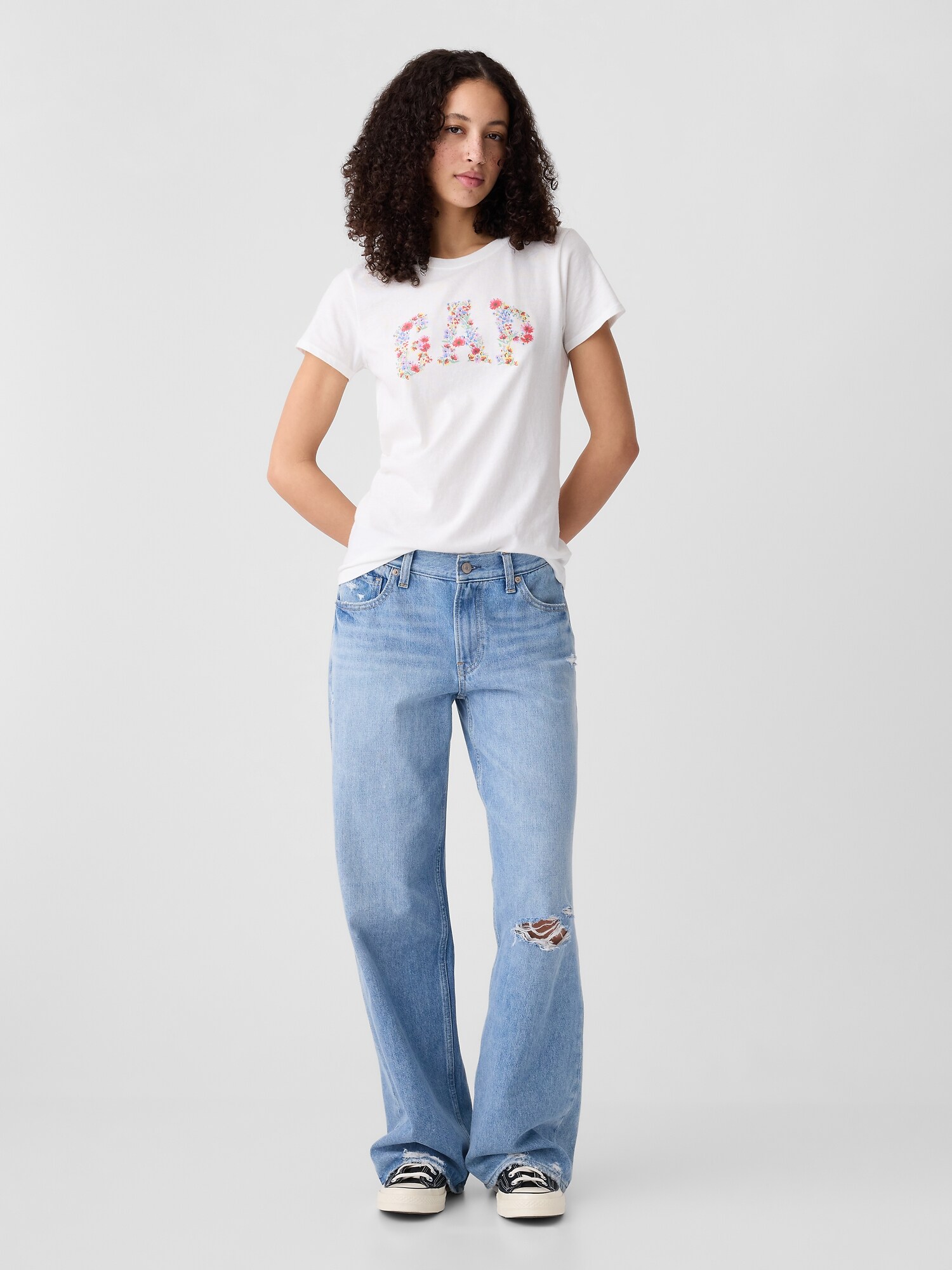 Gap公式オンラインストア | GAPロゴTシャツ    