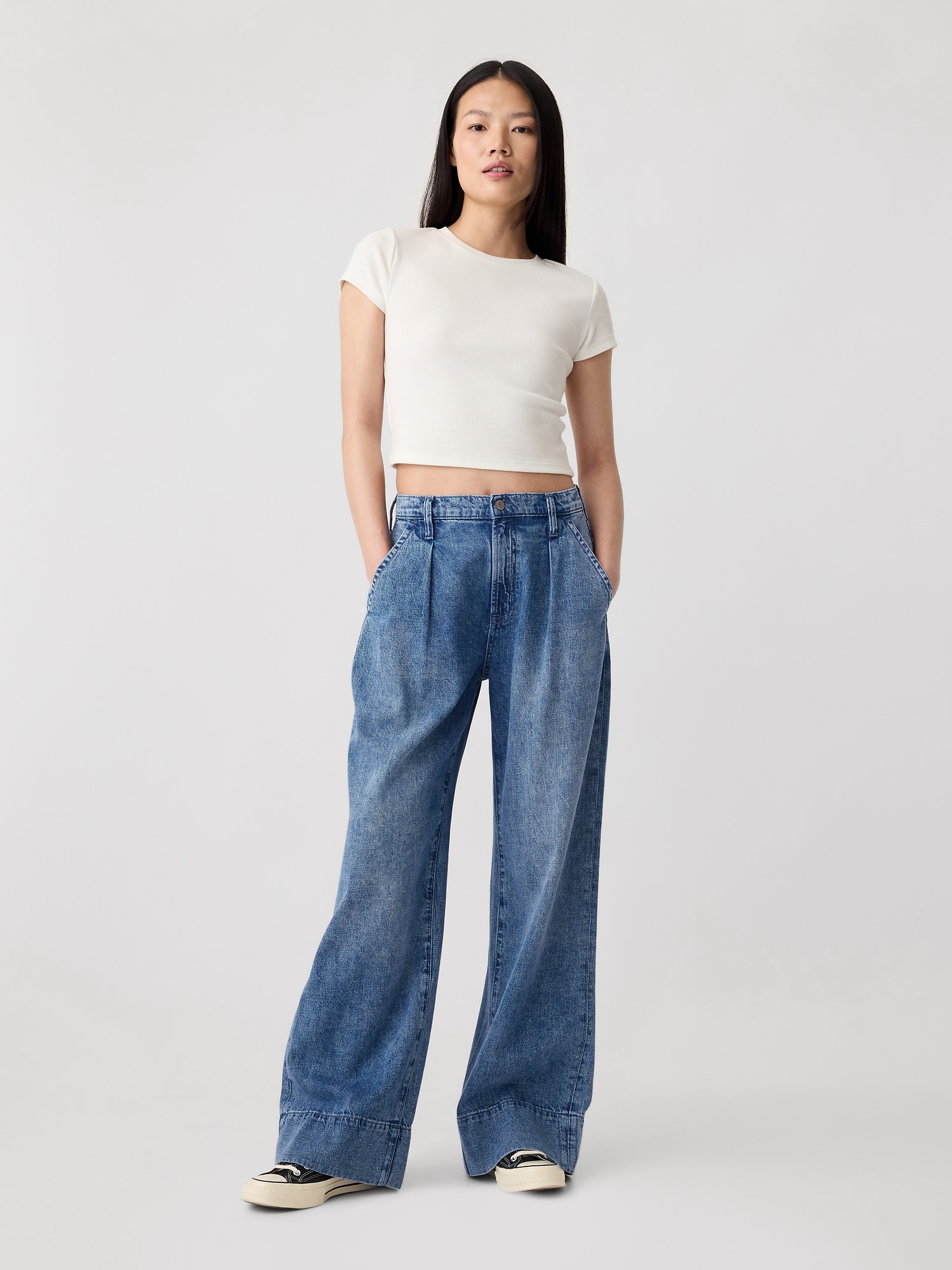 High Rise Wide-Leg Pleated Trousers