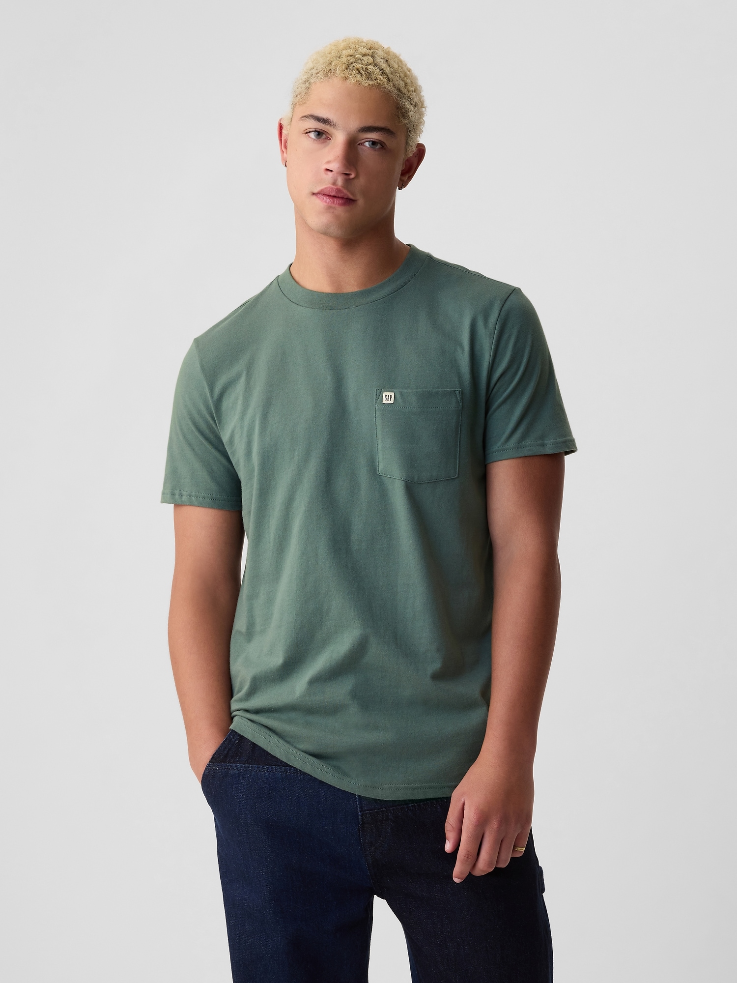 Gapミニロゴ ポケット Tシャツ(ユニセックス)