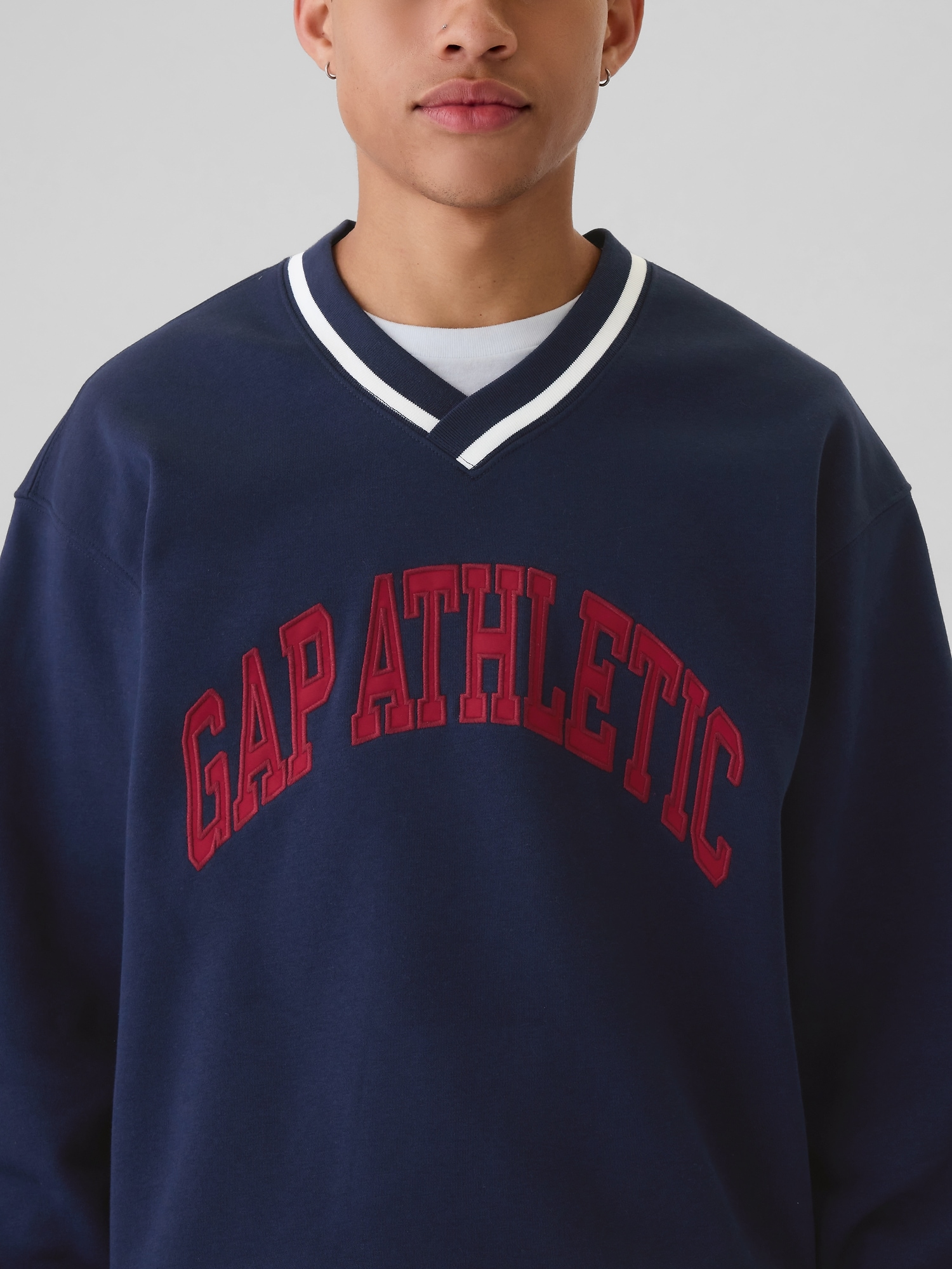 GAP スエット GAP ATHLETICロゴ スウェットシャツ(ユニセックス)