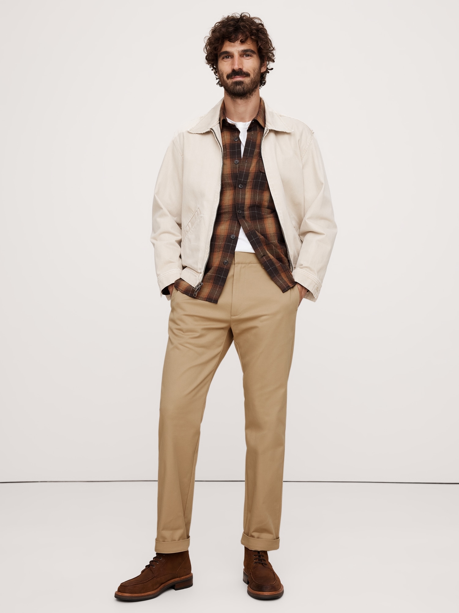 CHINO DROIT EN TISSU ITALIEN EXTENSIBLE