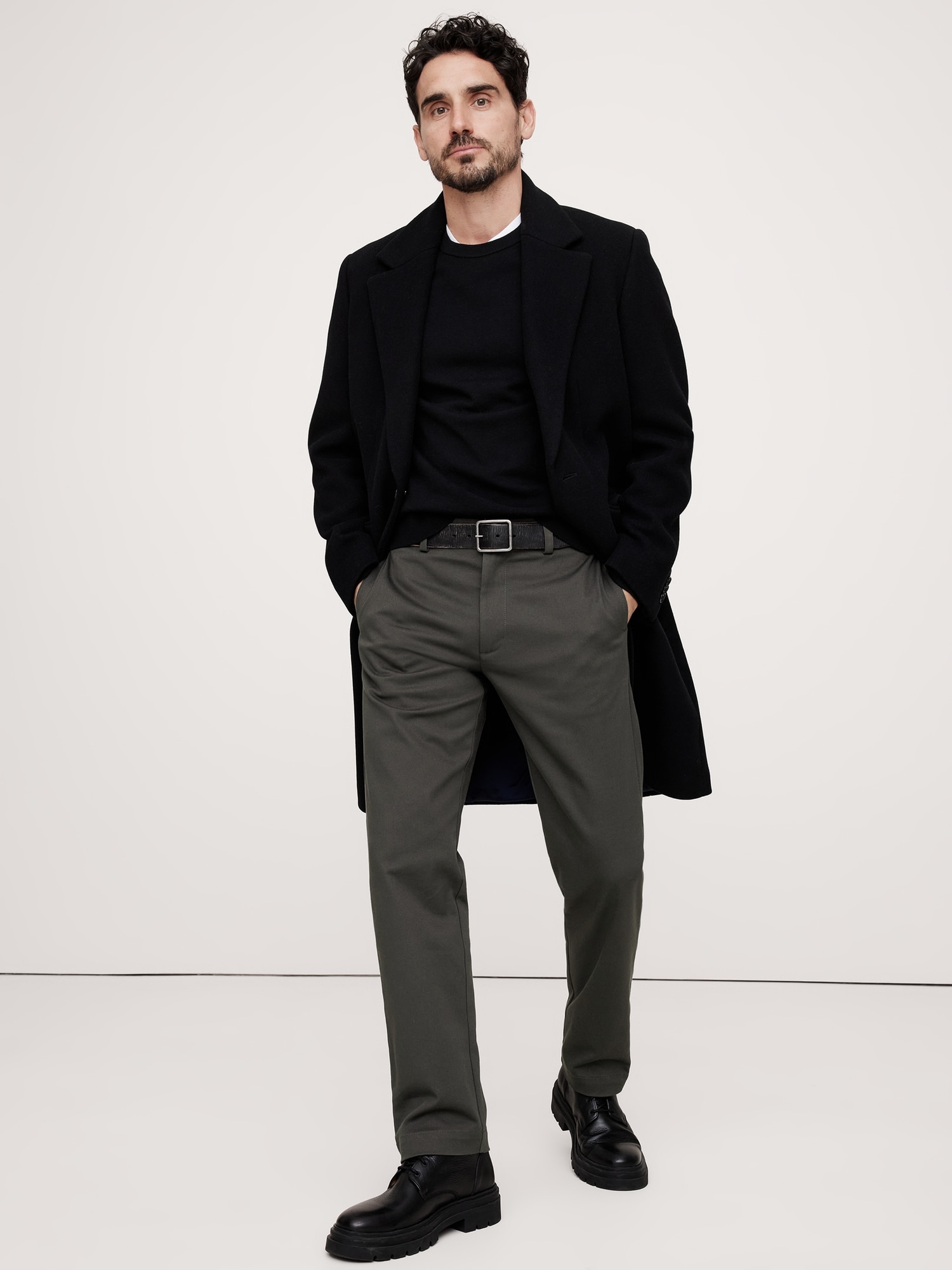 CHINO DROIT EN TISSU ITALIEN EXTENSIBLE