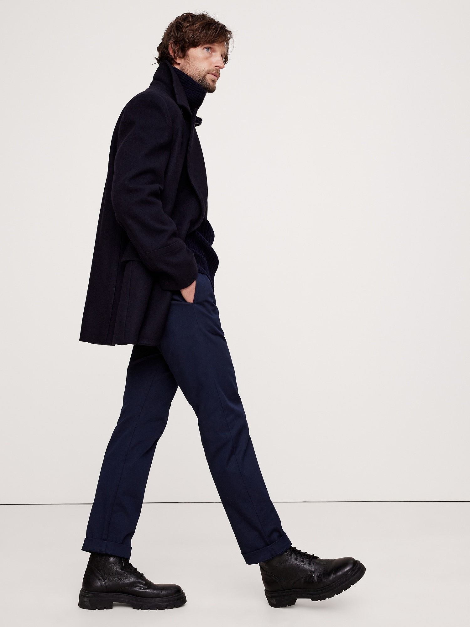 CHINO DROIT EN TISSU ITALIEN EXTENSIBLE