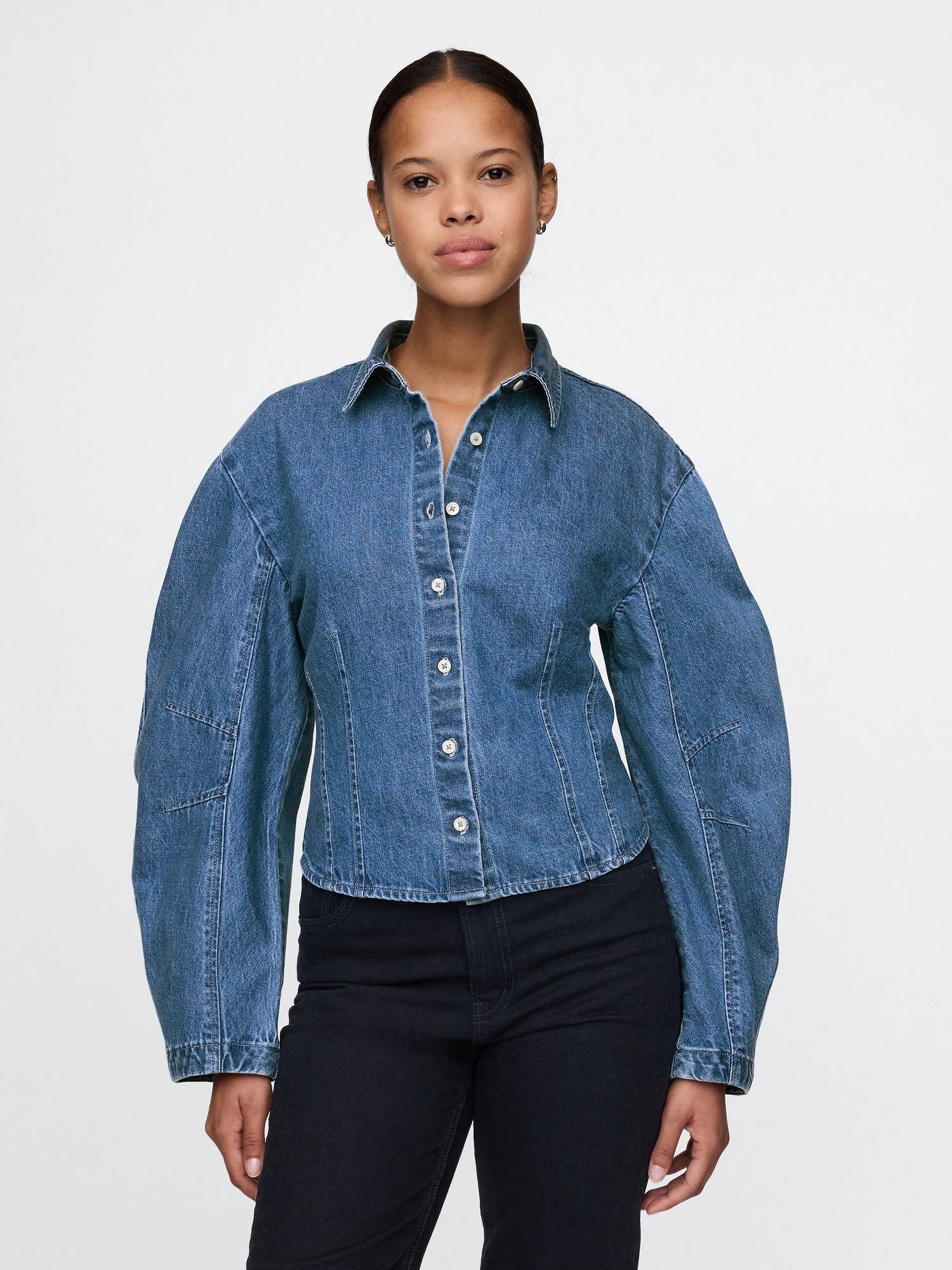 CHEMISE EN DENIM À MANCHES CYLINDRIQUES