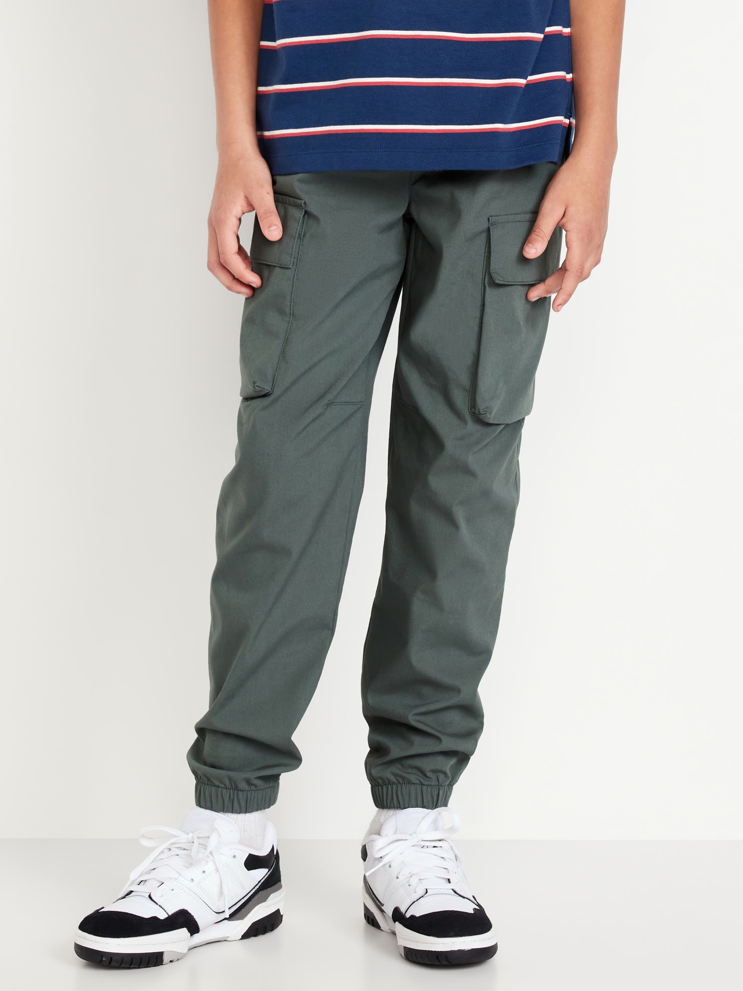 PANTALON CARGO COUPE GÉNÉREUSE EN POPELINE POUR GARÇON