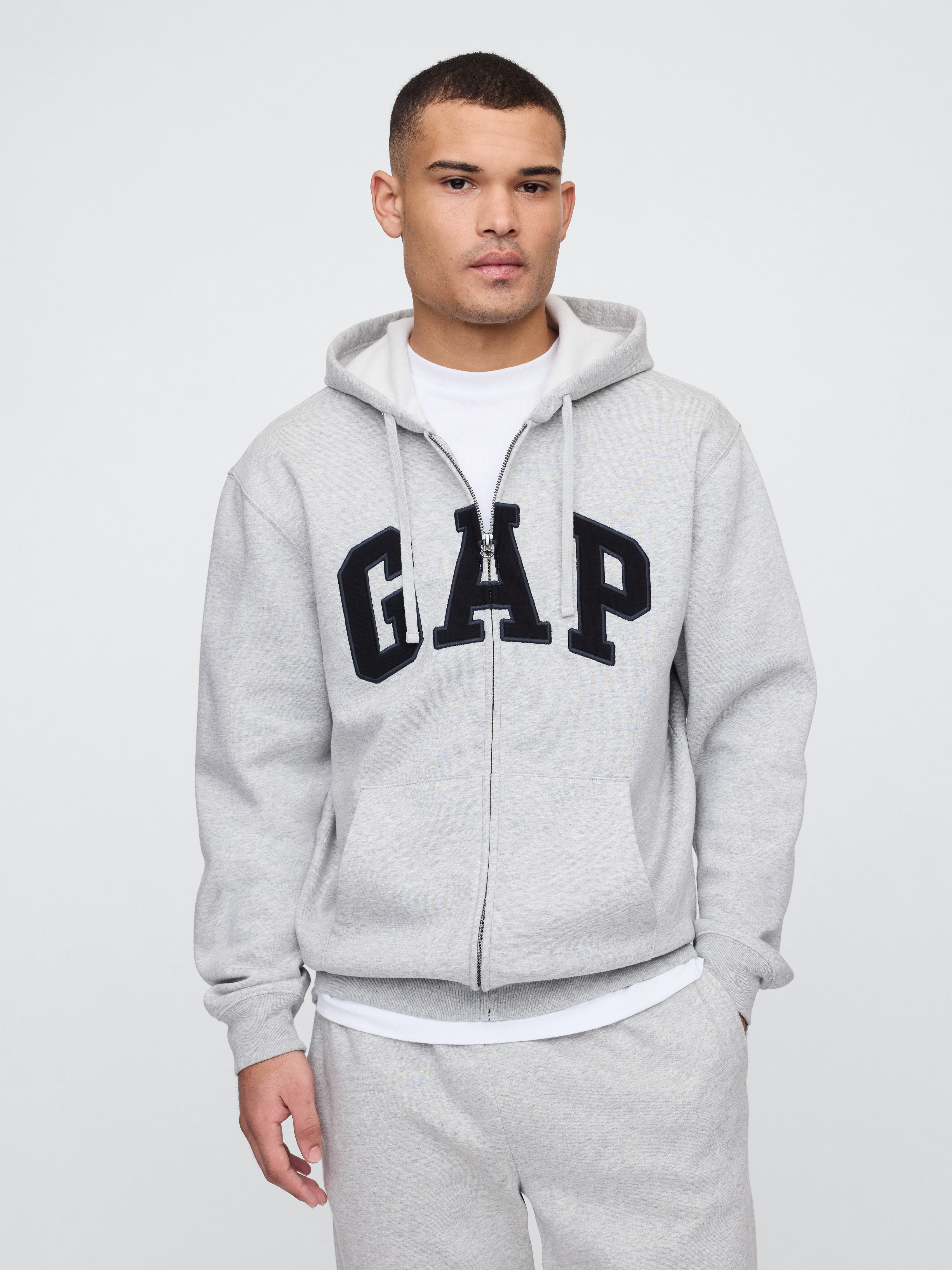 GAP ジップフーディ Adult Relaxed Gap Logo Zip Hoodie | Gap Factory