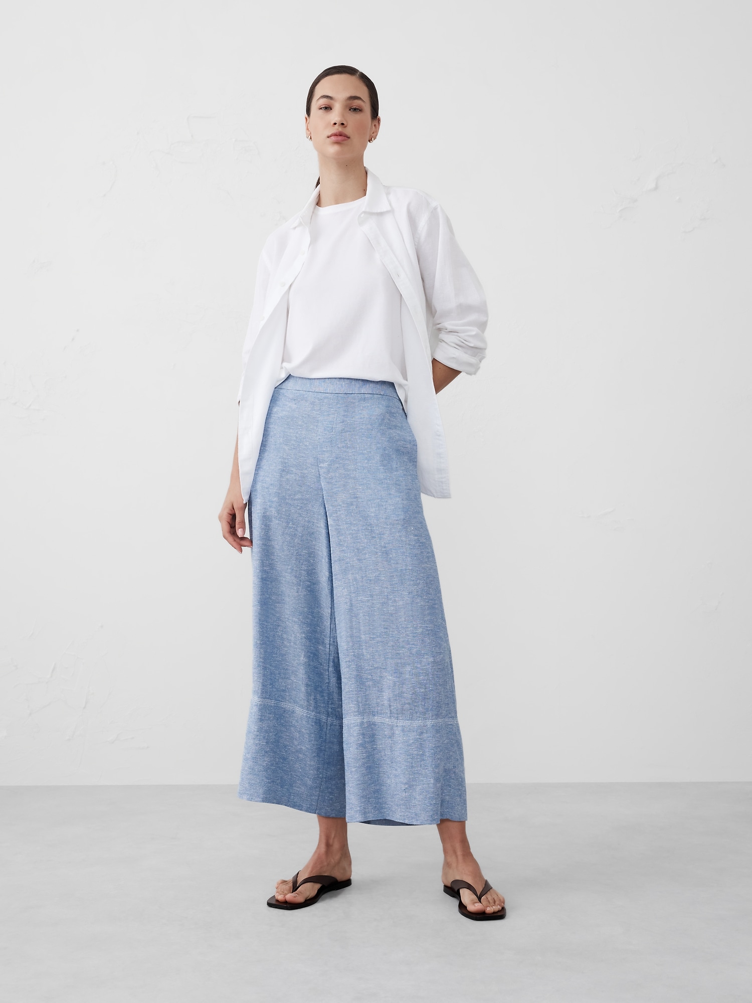 Wide-Leg Linen-Blend Cropped Pull-On Pant