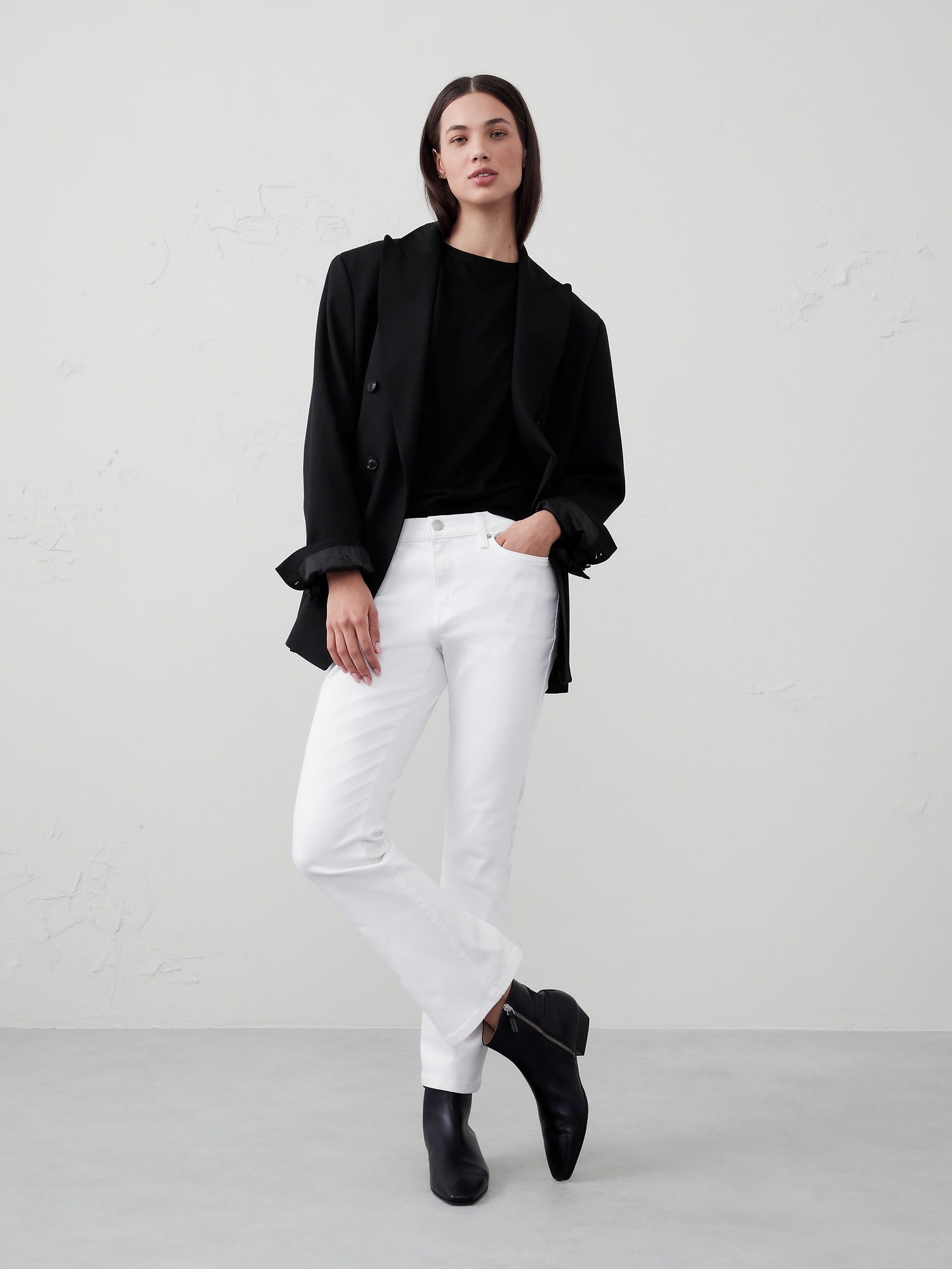 Kick Flare Mid-Rise Jean