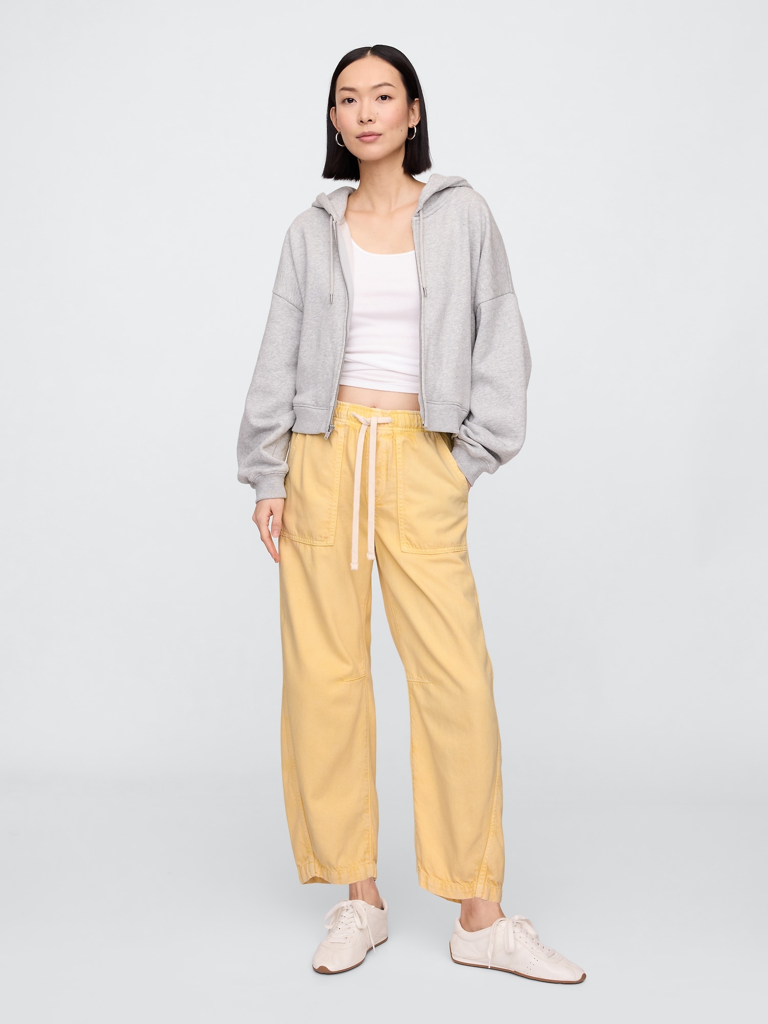 Mid Rise SuperSoft Pull-On Barrel Jeans