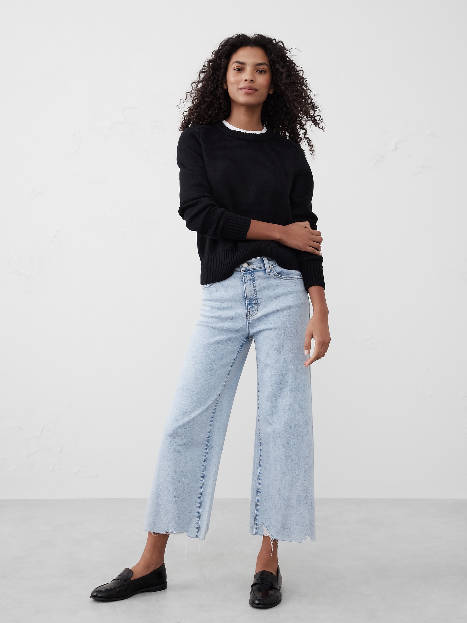 Wide-Leg High-Rise Cropped Jean