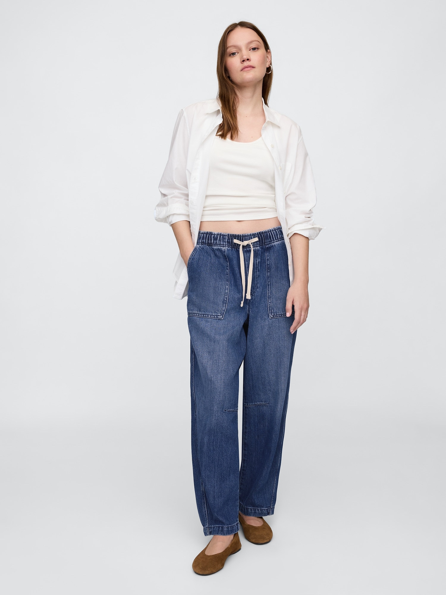 Mid rise supersoft pull-on barrel jeans