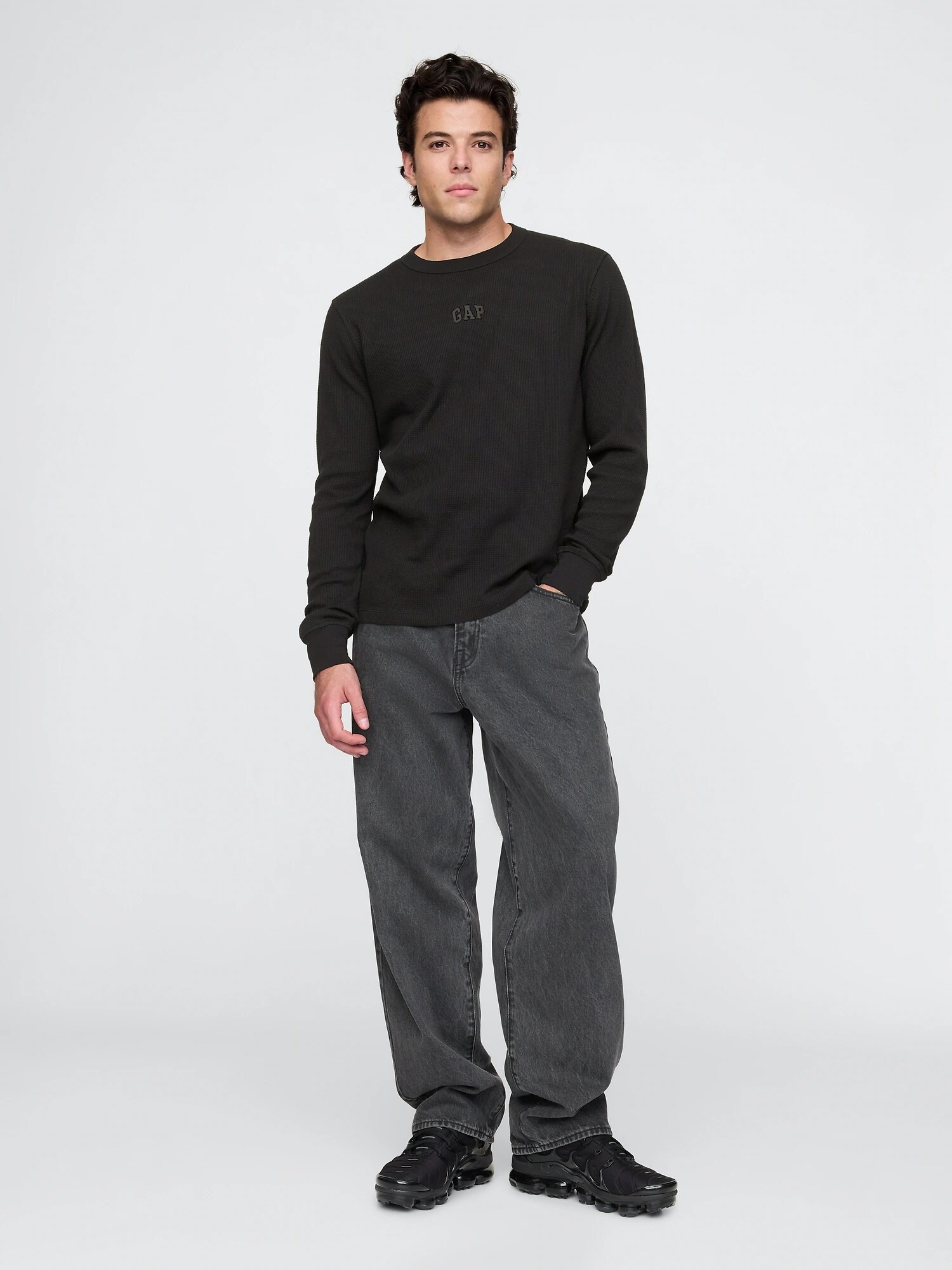 Gap公式オンラインストア | GAPロゴ ワッフルニットTシャツ Gap公式オンラインストア | GAPロゴ ワッフルニットTシャツ