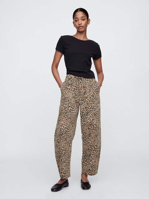 Mid Rise Soft Pull-On Barrel Jeans