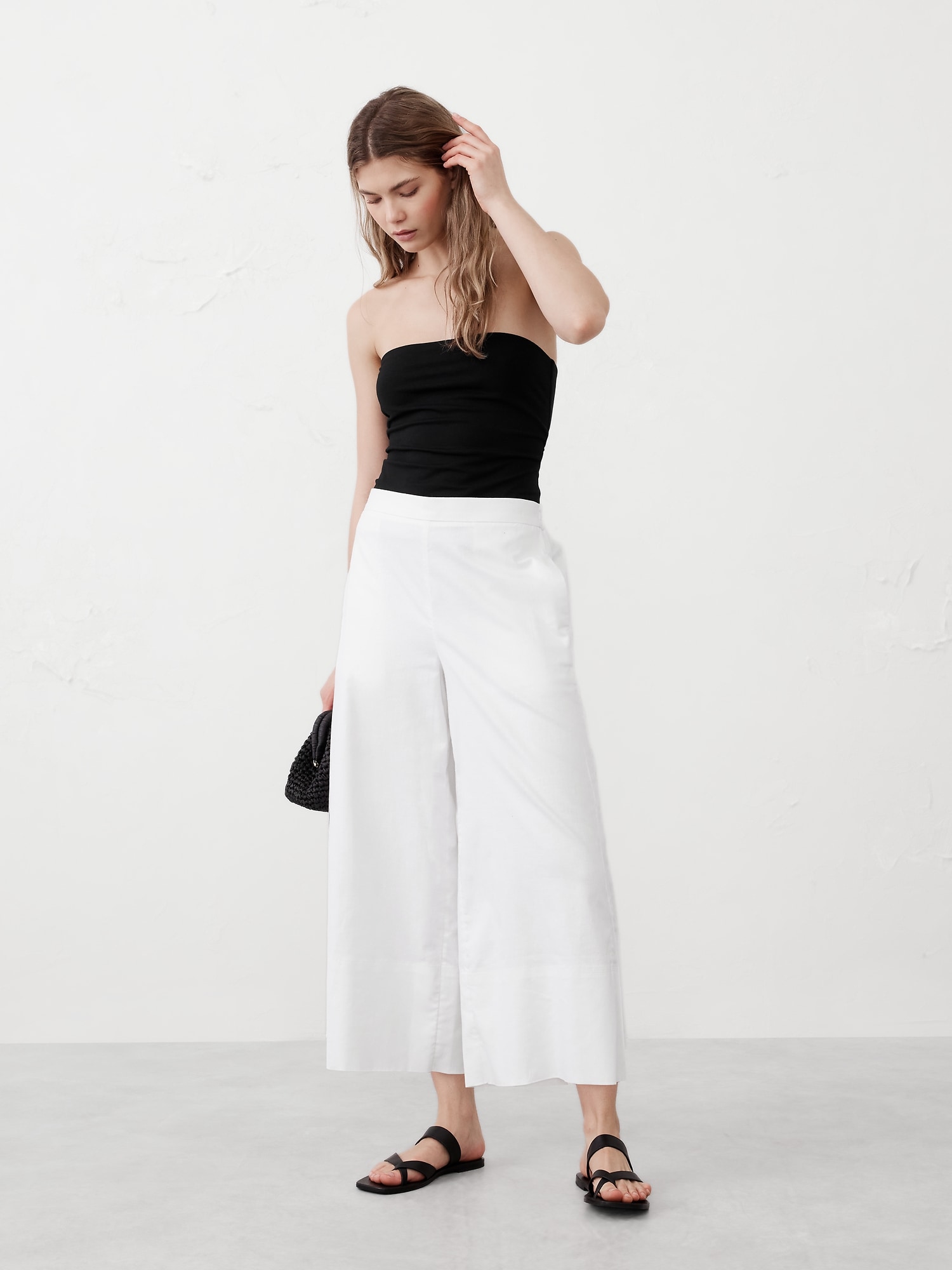 Wide-Leg Linen-Blend Cropped Pull-On Pant
