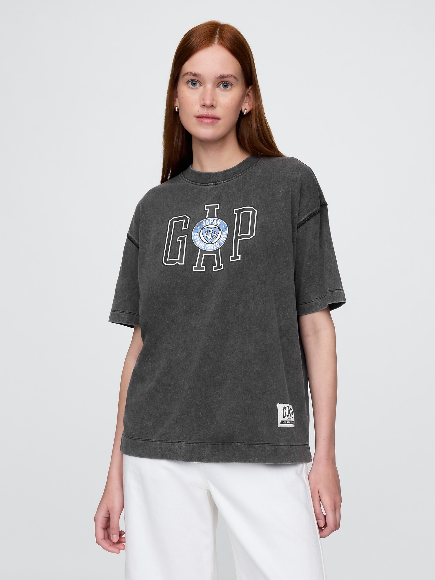 30Th アニバーサリー オーバーサイズ Gapロゴtシャツ