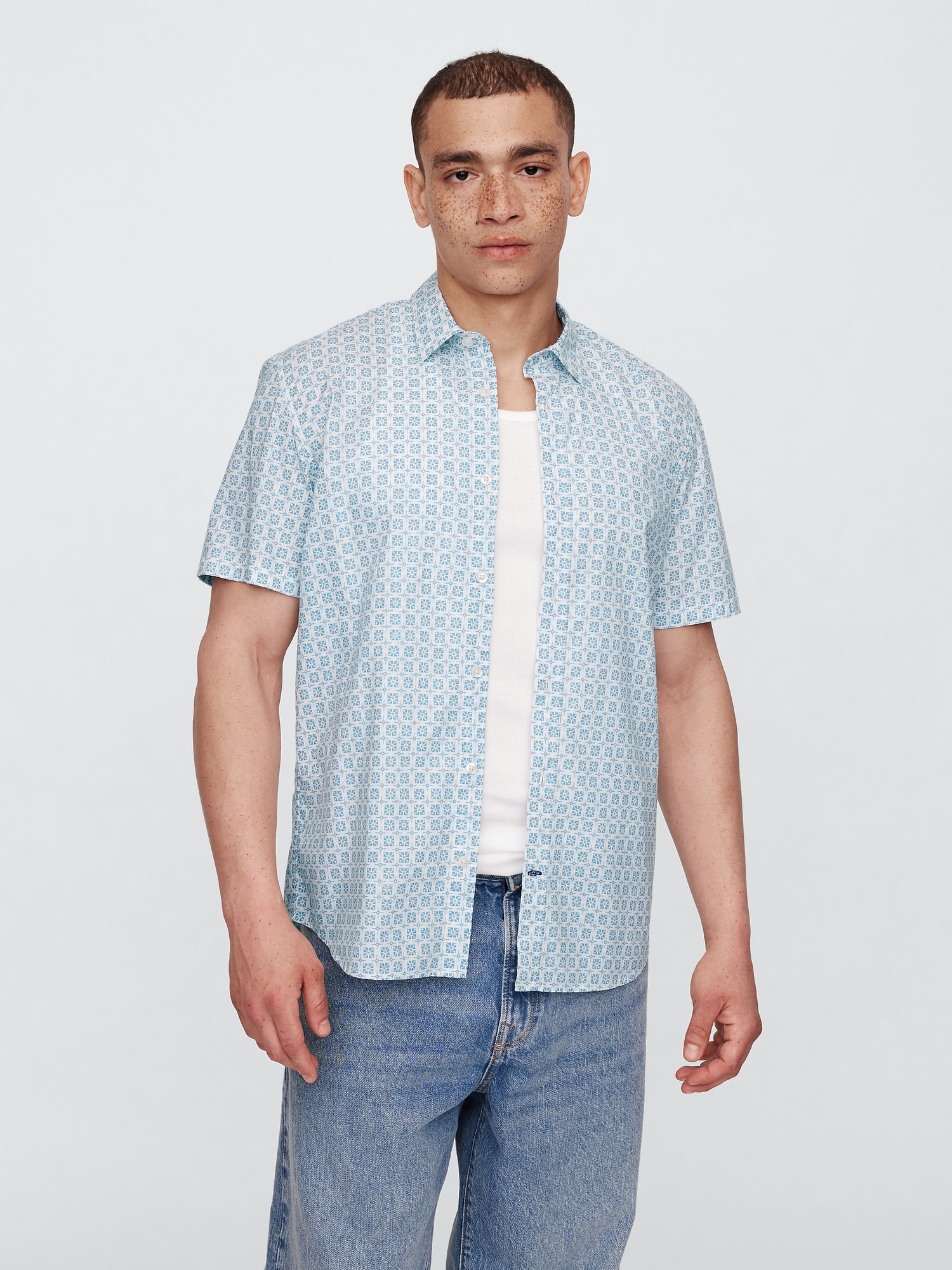 Stretch Poplin Shirt in Standard Fit