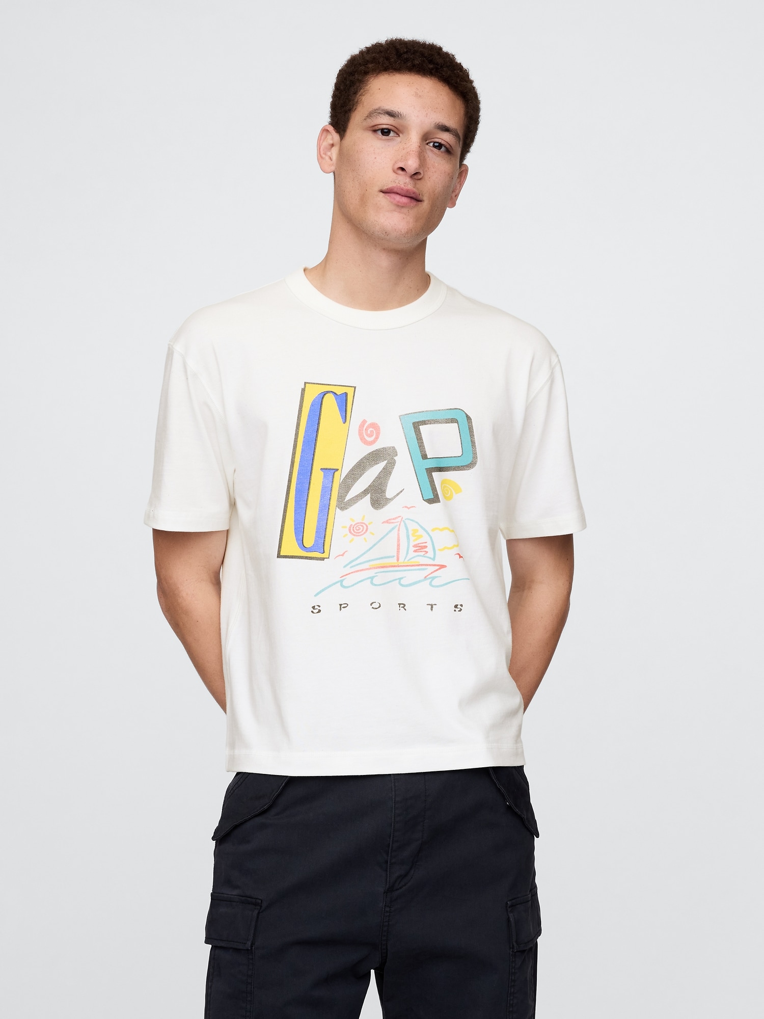 Gapロゴ クロップドtシャツ