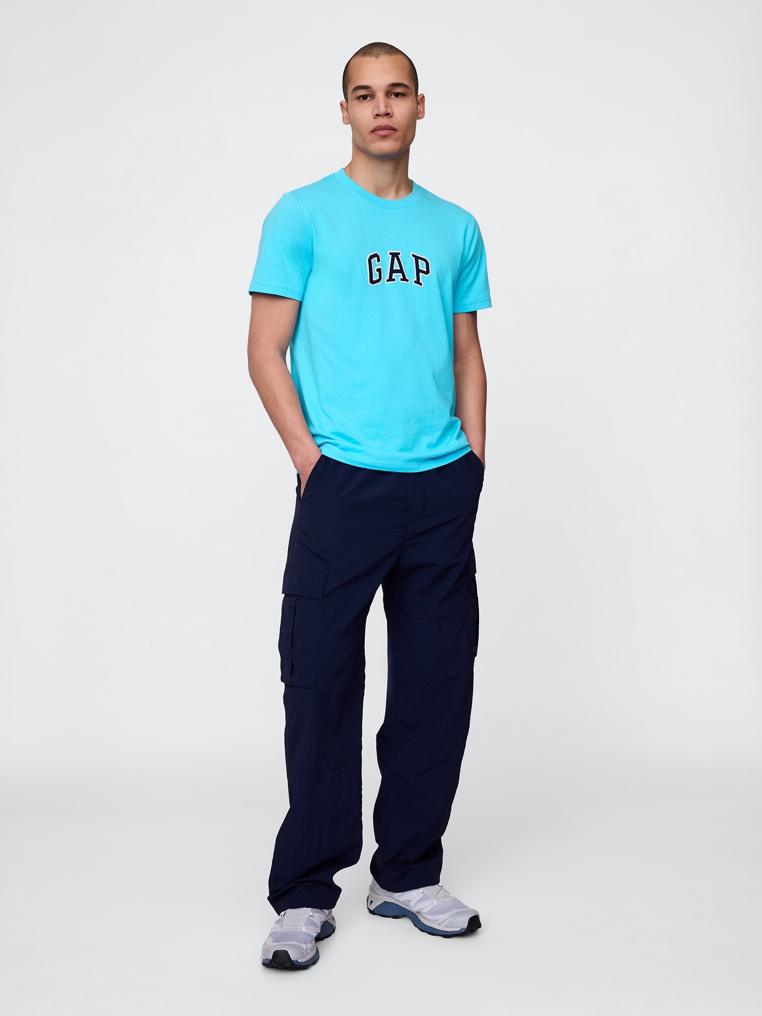 Gap公式オンラインストア | GAPアーチロゴTシャツ(ユニセックス)