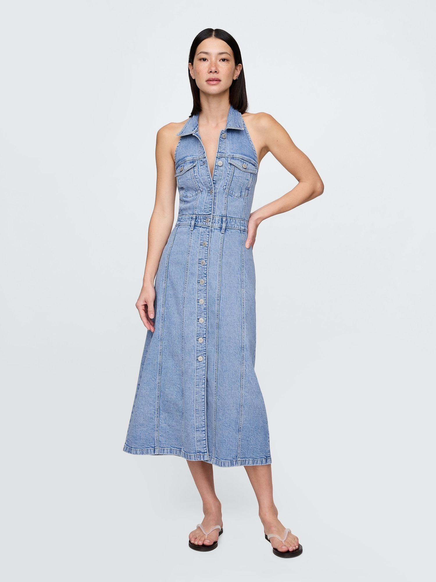 ROBE MI-LONGUE BAIN DE SOLEIL EN DENIM EMBLÉMATIQUE