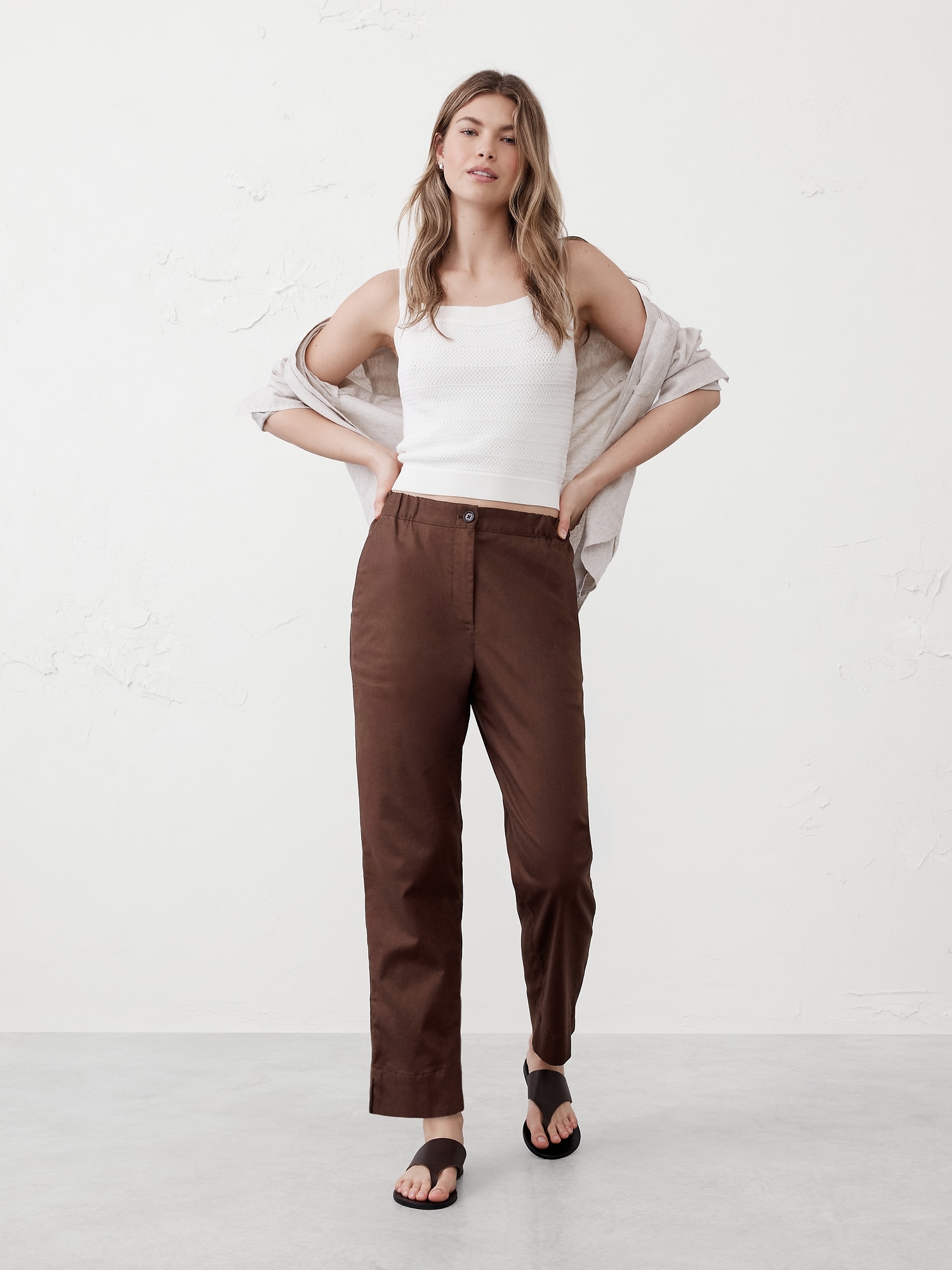 Tapered Linen-Blend Pull-On Pant