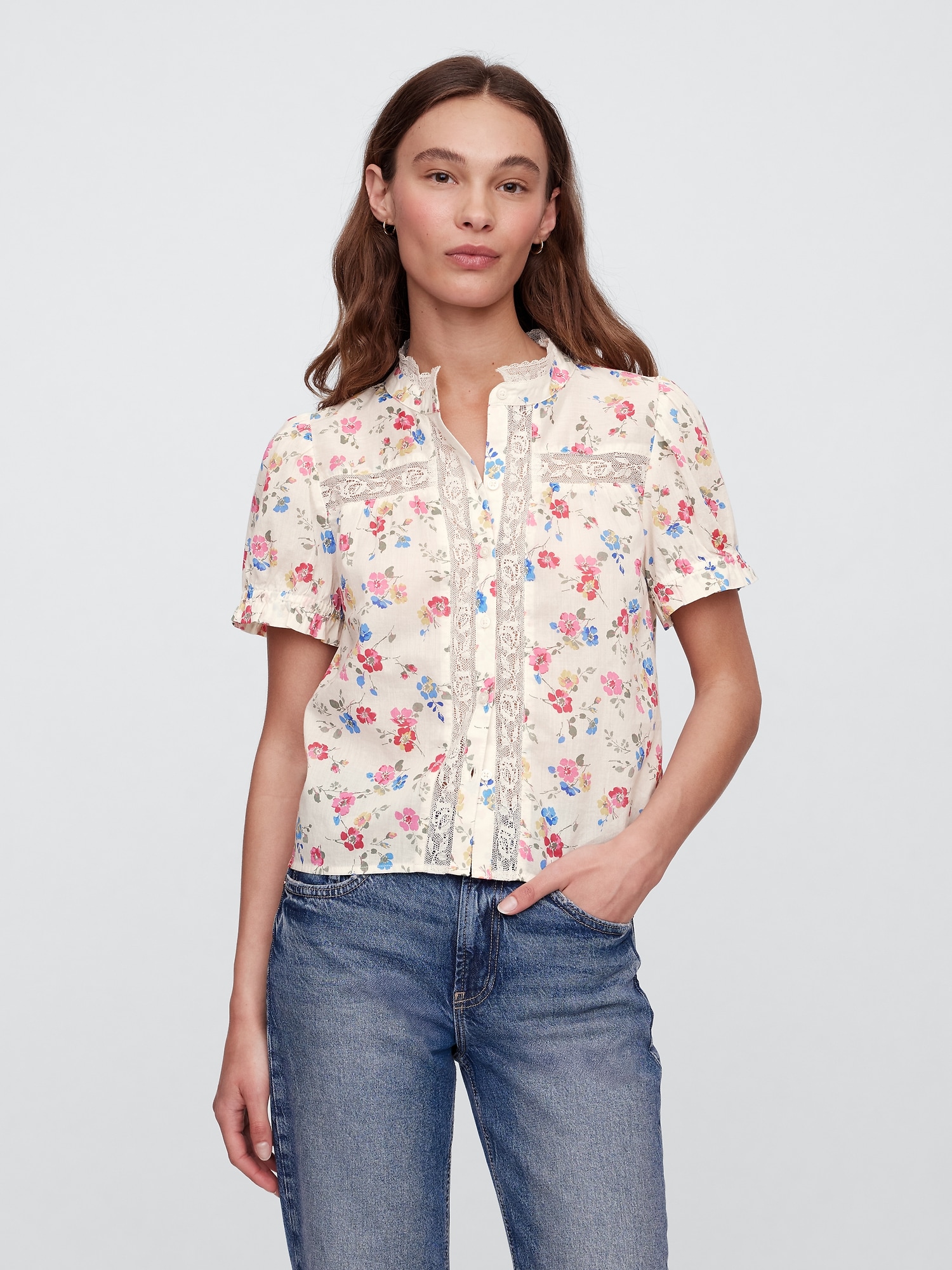 Relaxed Lace Puff Sleeve Top