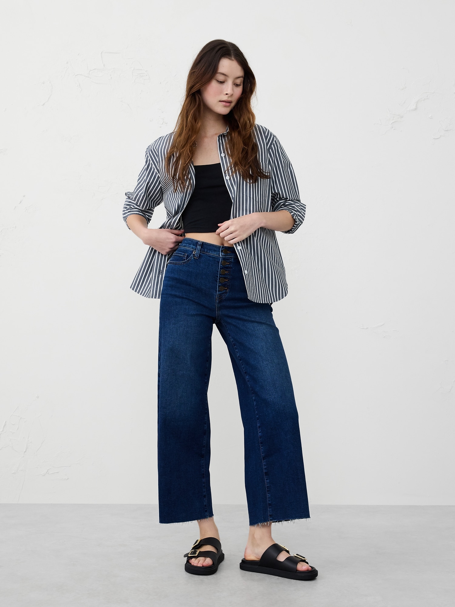 Wide-Leg High-Rise Cropped Jean