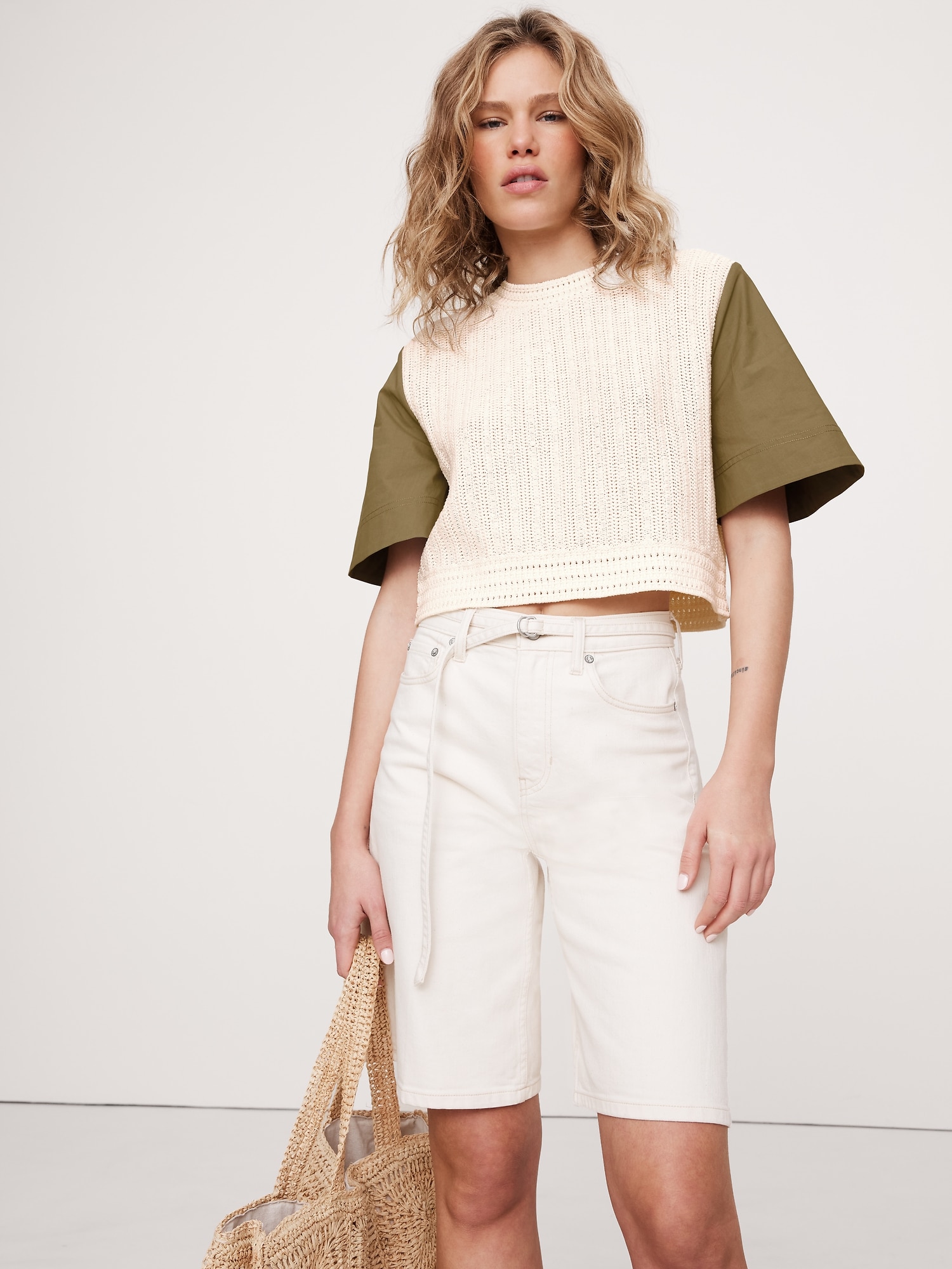 HAUT COURT EN COTON ET EN MATIÈRES MIXTES