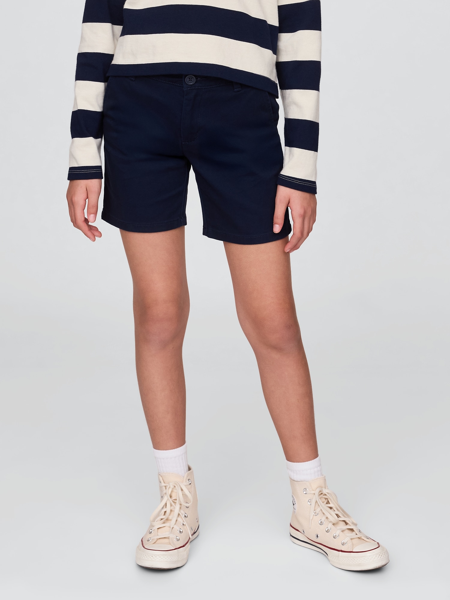 SHORT MI-LONG D'UNIFORME POUR ENFANT
