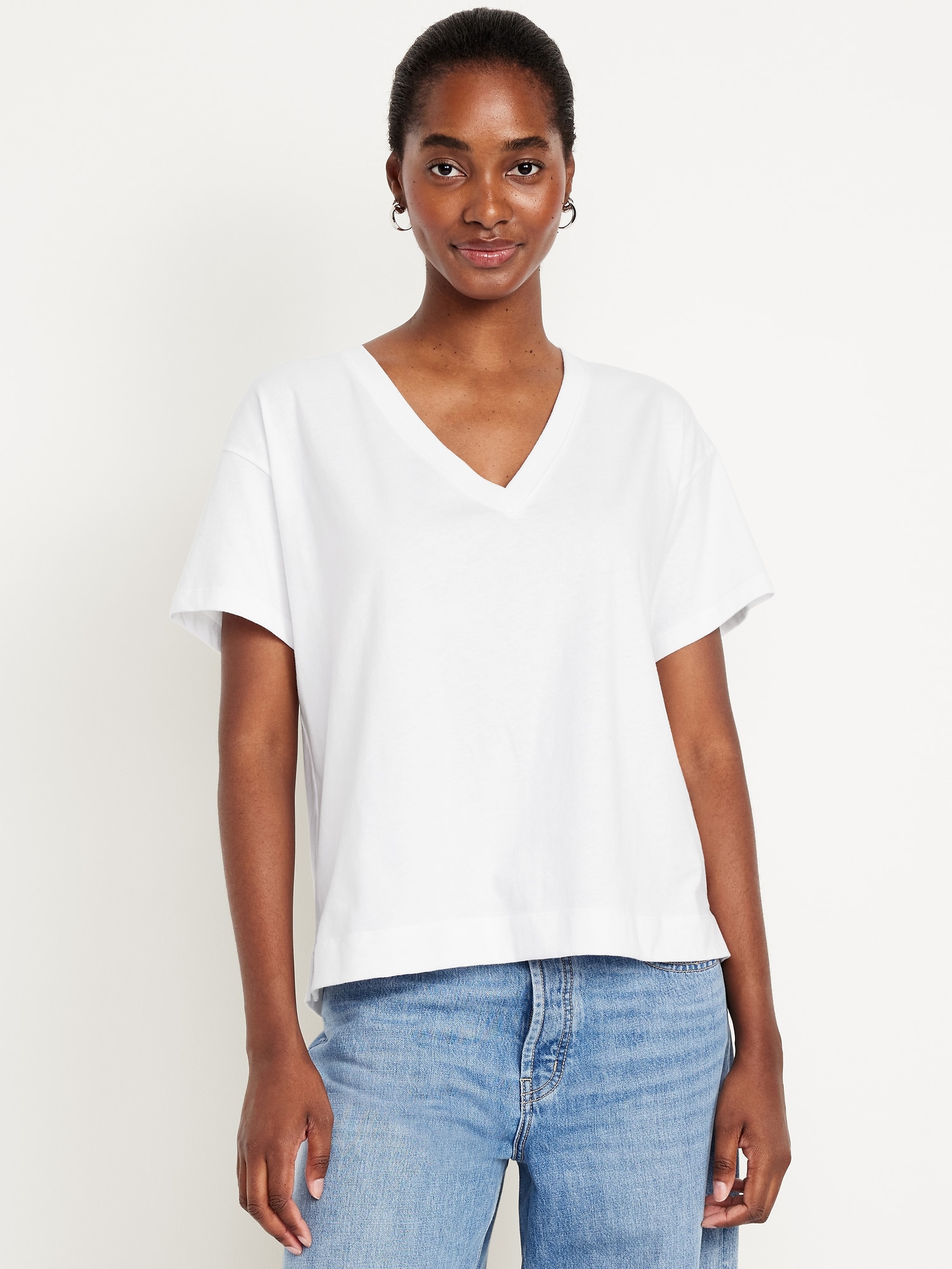 T-SHIRT RÉTRO À COL EN V