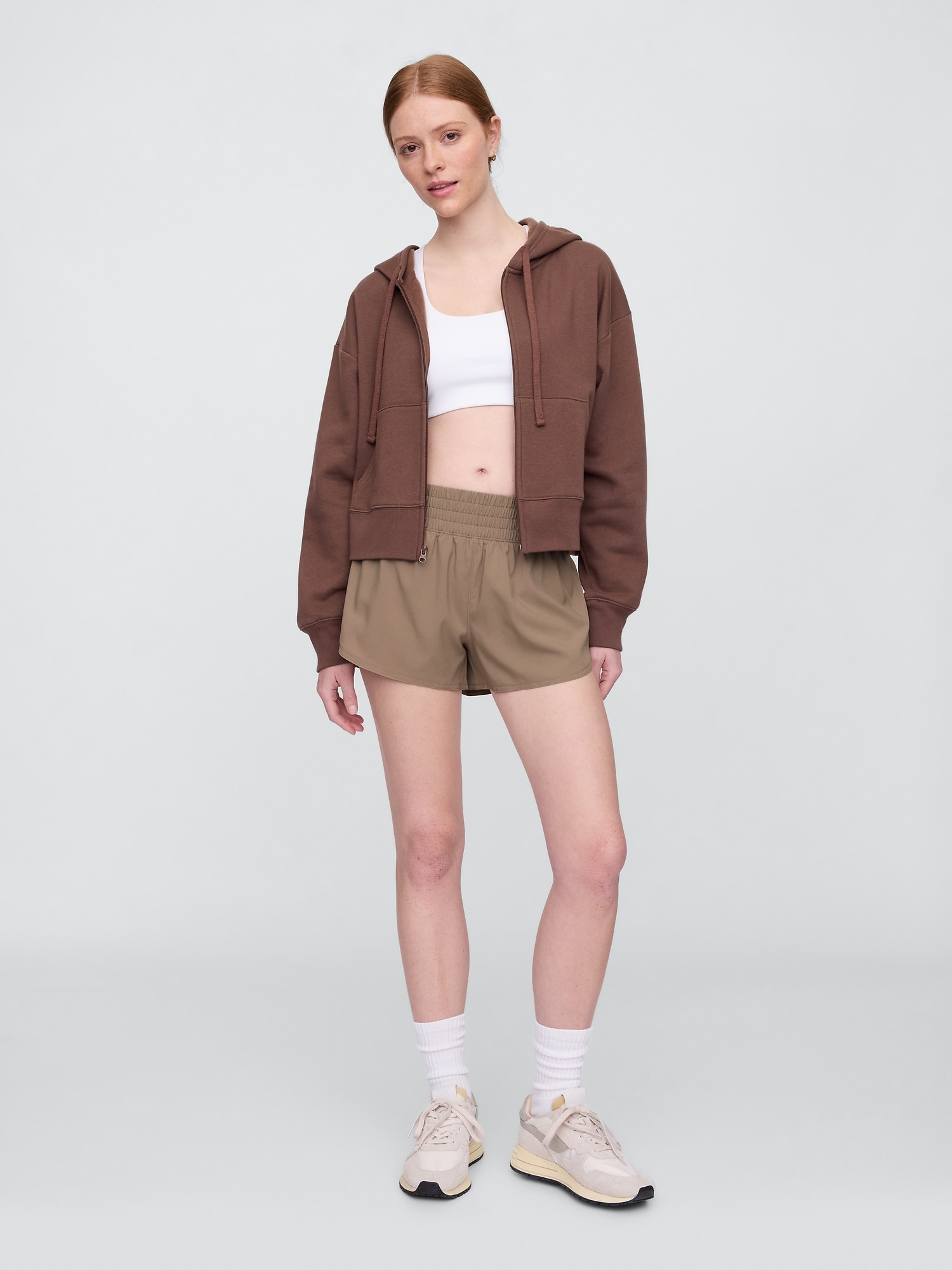 GapFit 3" Mid Rise Runaround Shorts