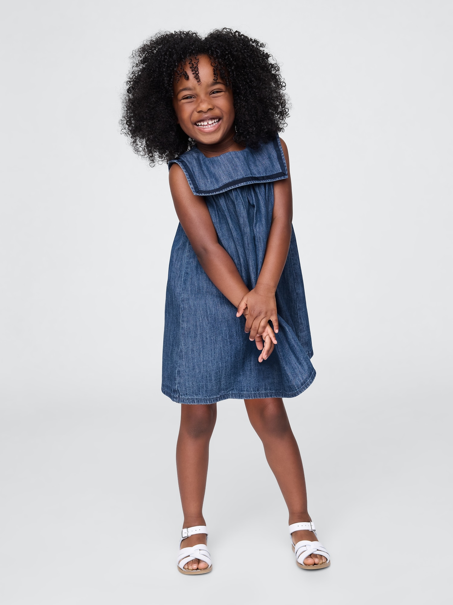 Gap Gap × DÔEN デニム セーラーワンピース (幼児・ベビー) Gap Gap × DÔEN デニム セーラーワンピース (幼児・ベビー)