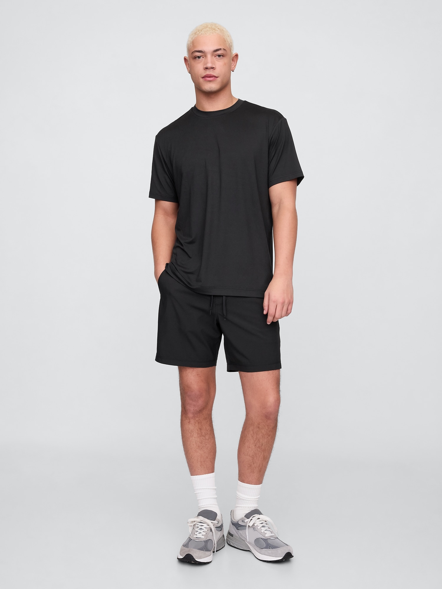 GapFit 7" Lined Athletic Shorts