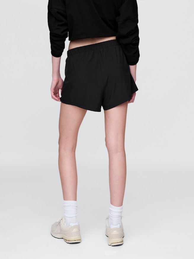 GapFit ミッドライズ ランニング ショートパンツ-5