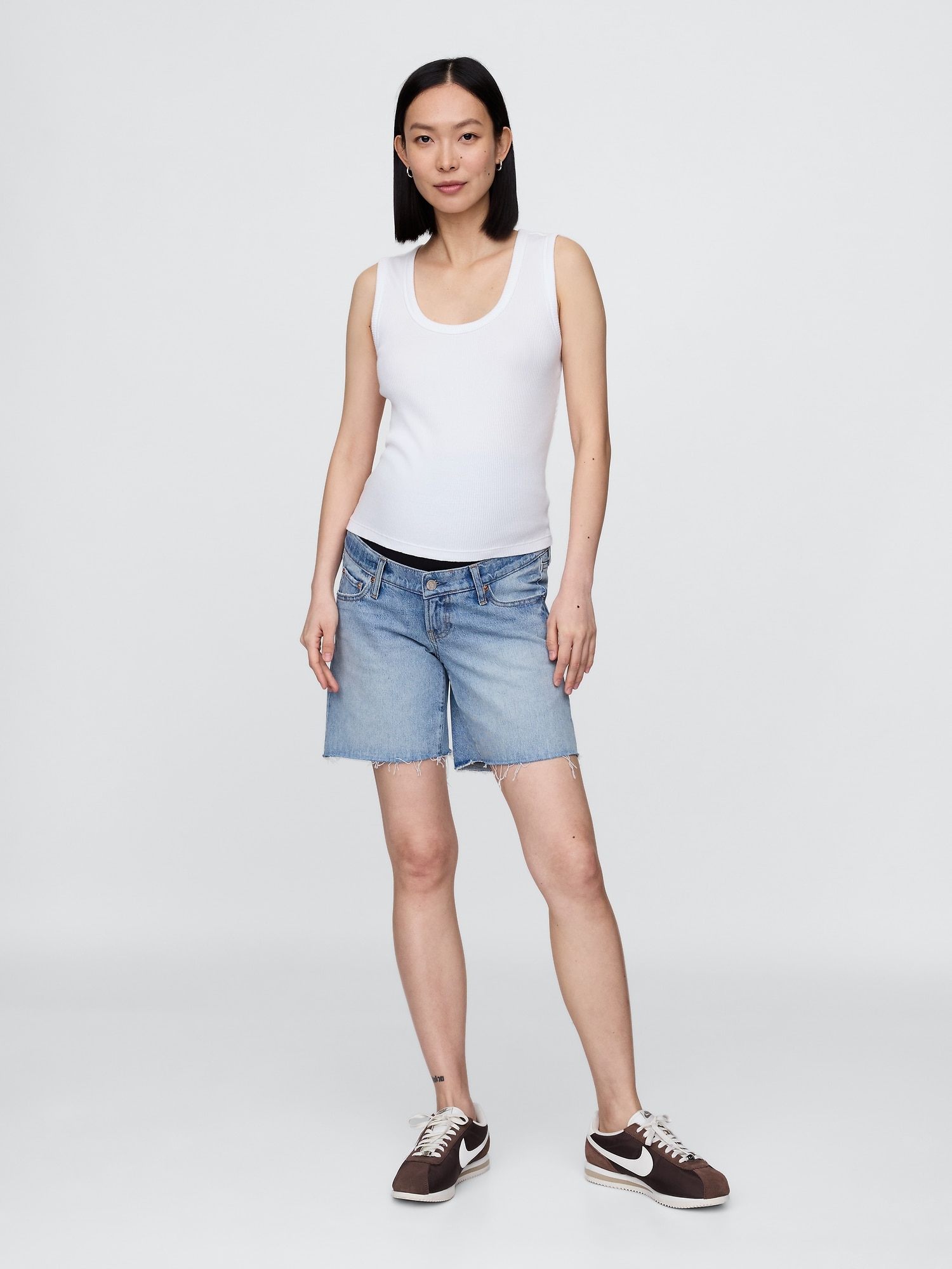 7" Maternity Full Panel Denim Bermuda Shorts