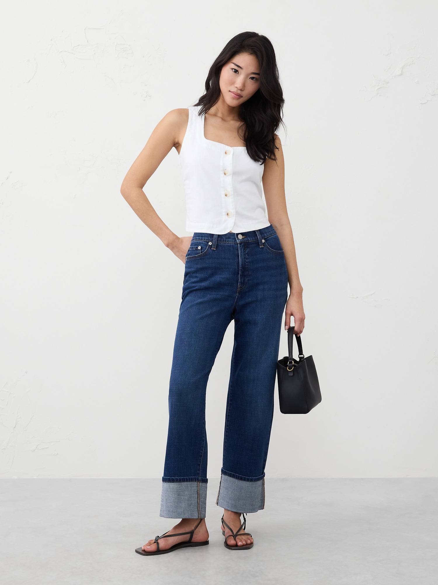 Linen-Blend Buttoned Top