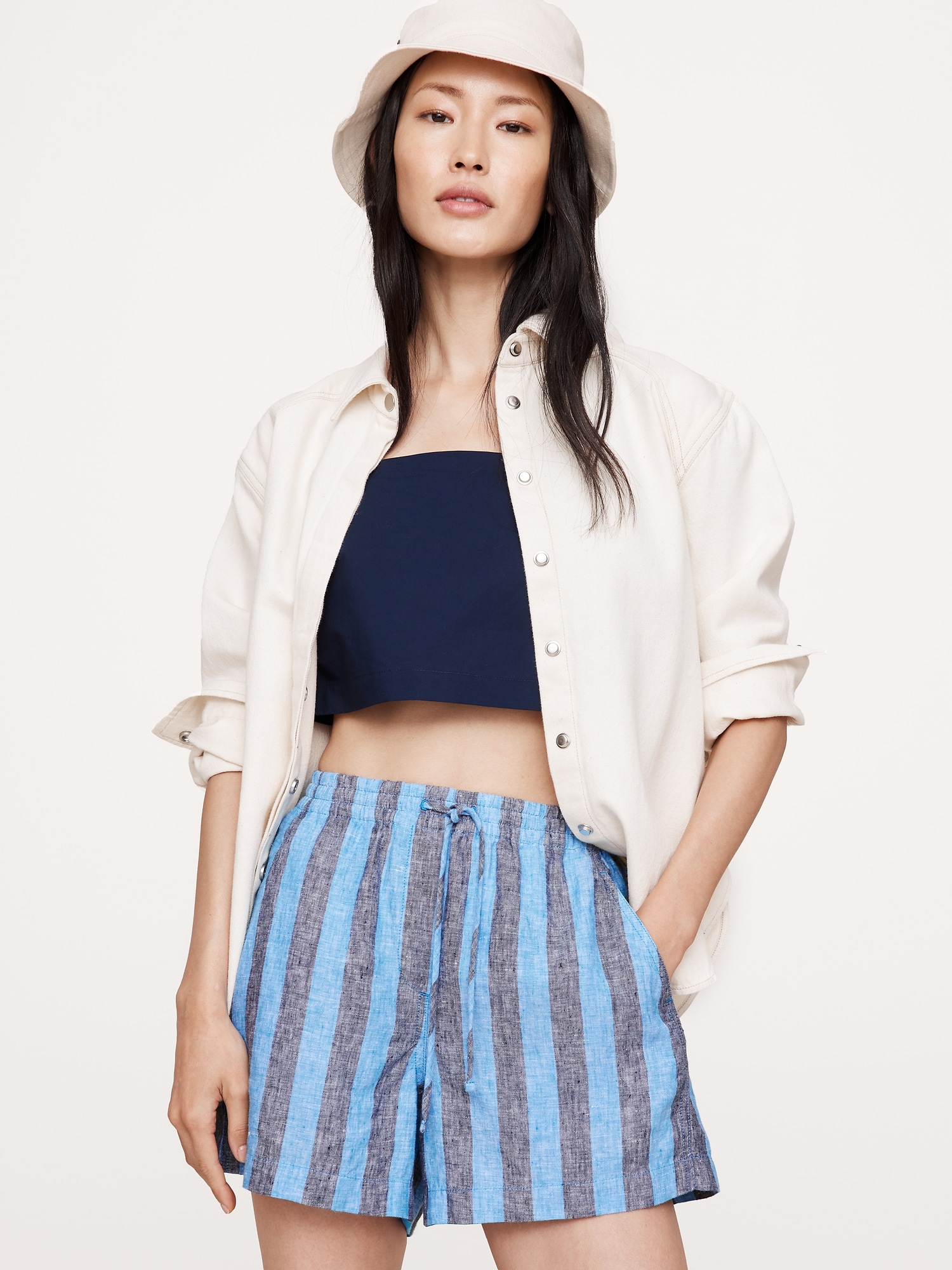 SHORT À TAILLE EXTENSIBLE EN LIN 10CM